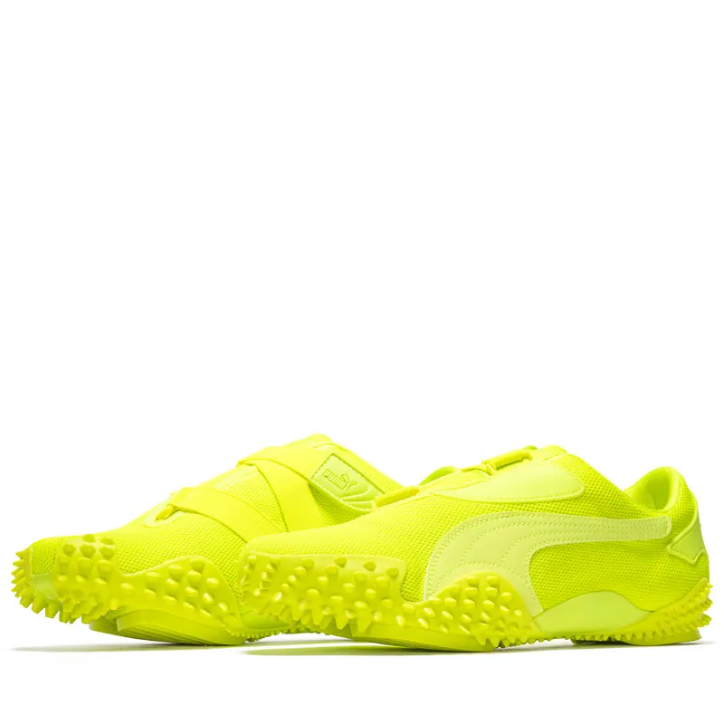 Durable Double Stitching Puma Mostro Ecstasy - Electric Lime