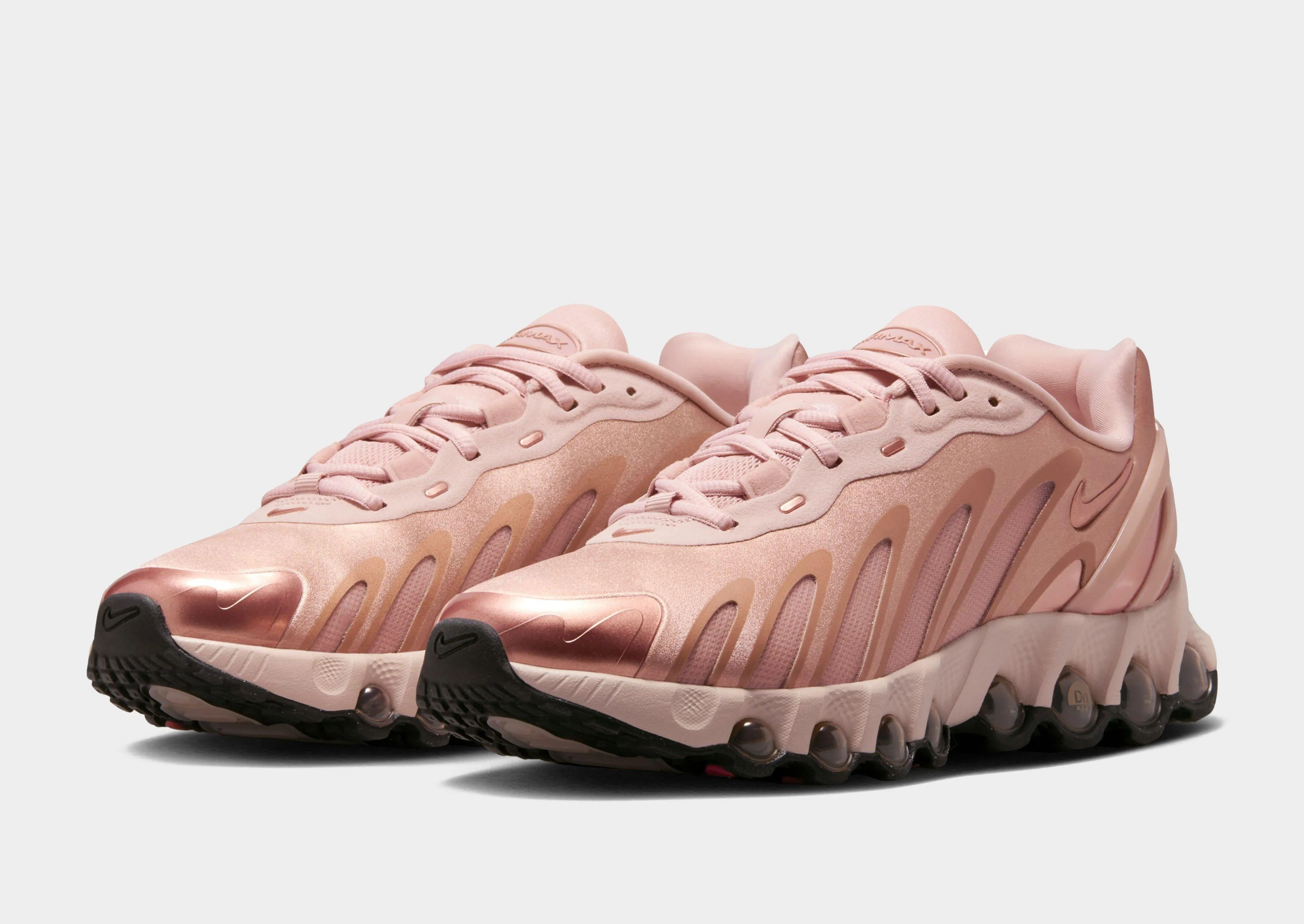 sporty shoe appeal Air Max DN8 Women's