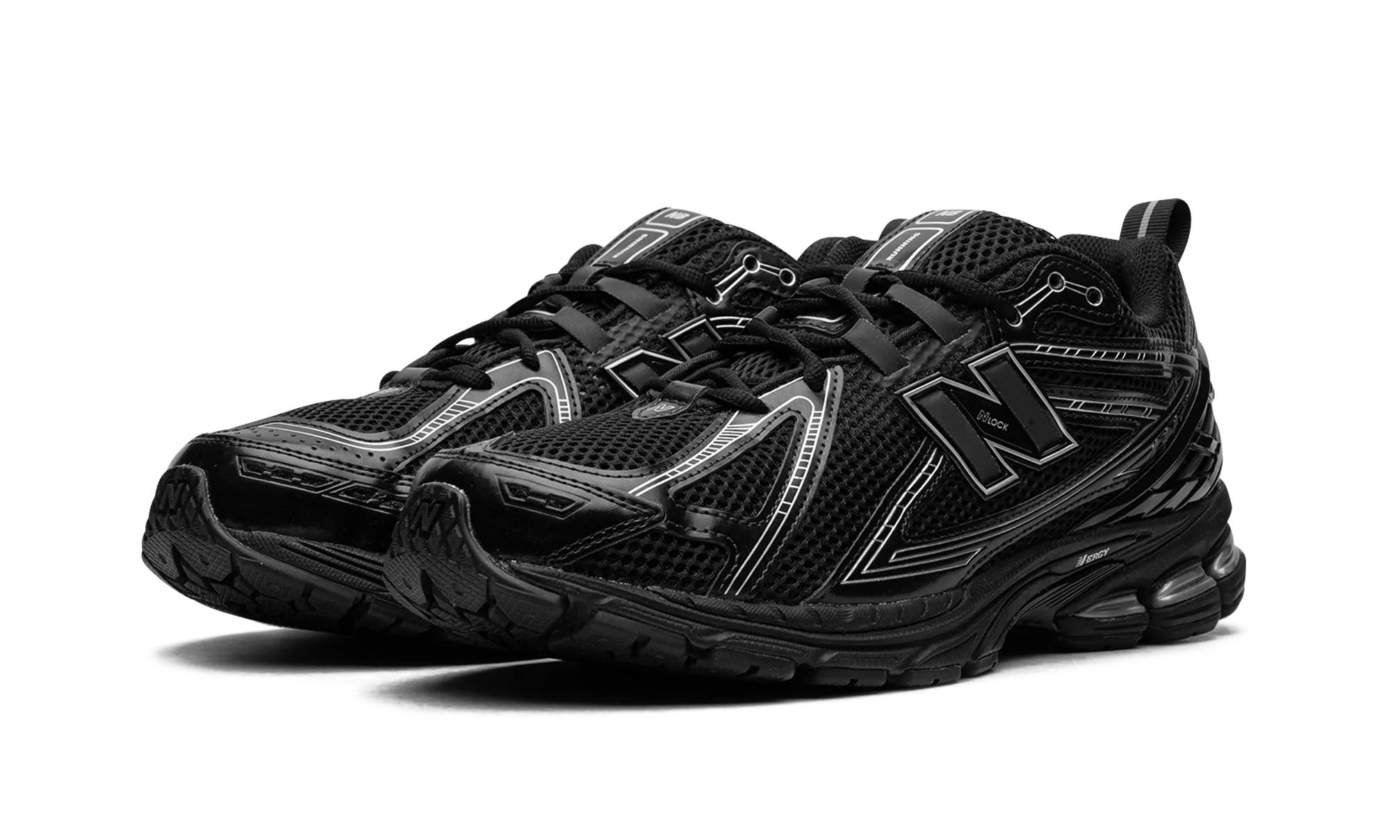 1906R "Black / Silver" thin insole shoes sports shorts