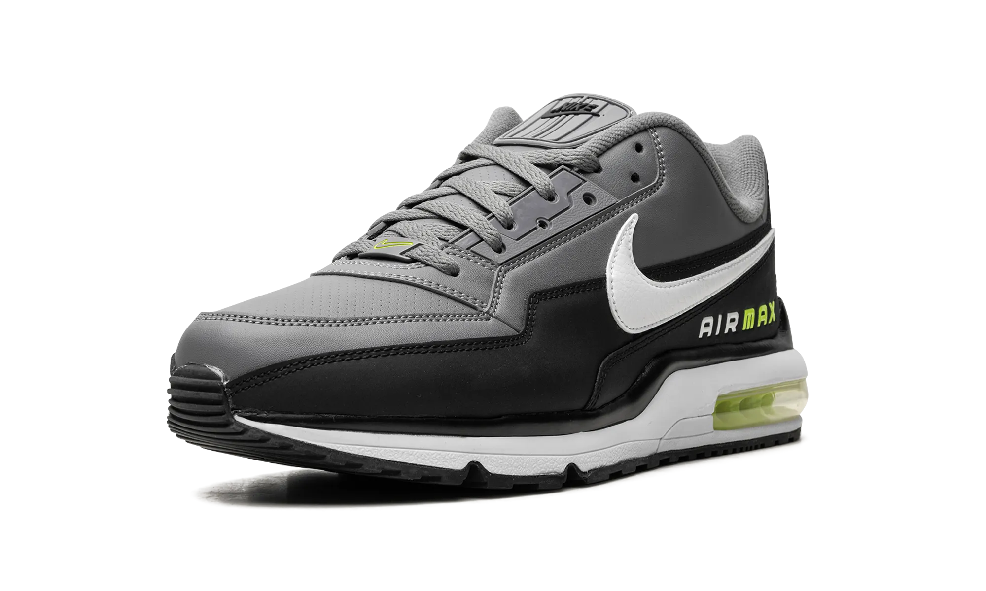 Air Max LTD 3 "Smoke Grey Black" running on a grass track shoes
