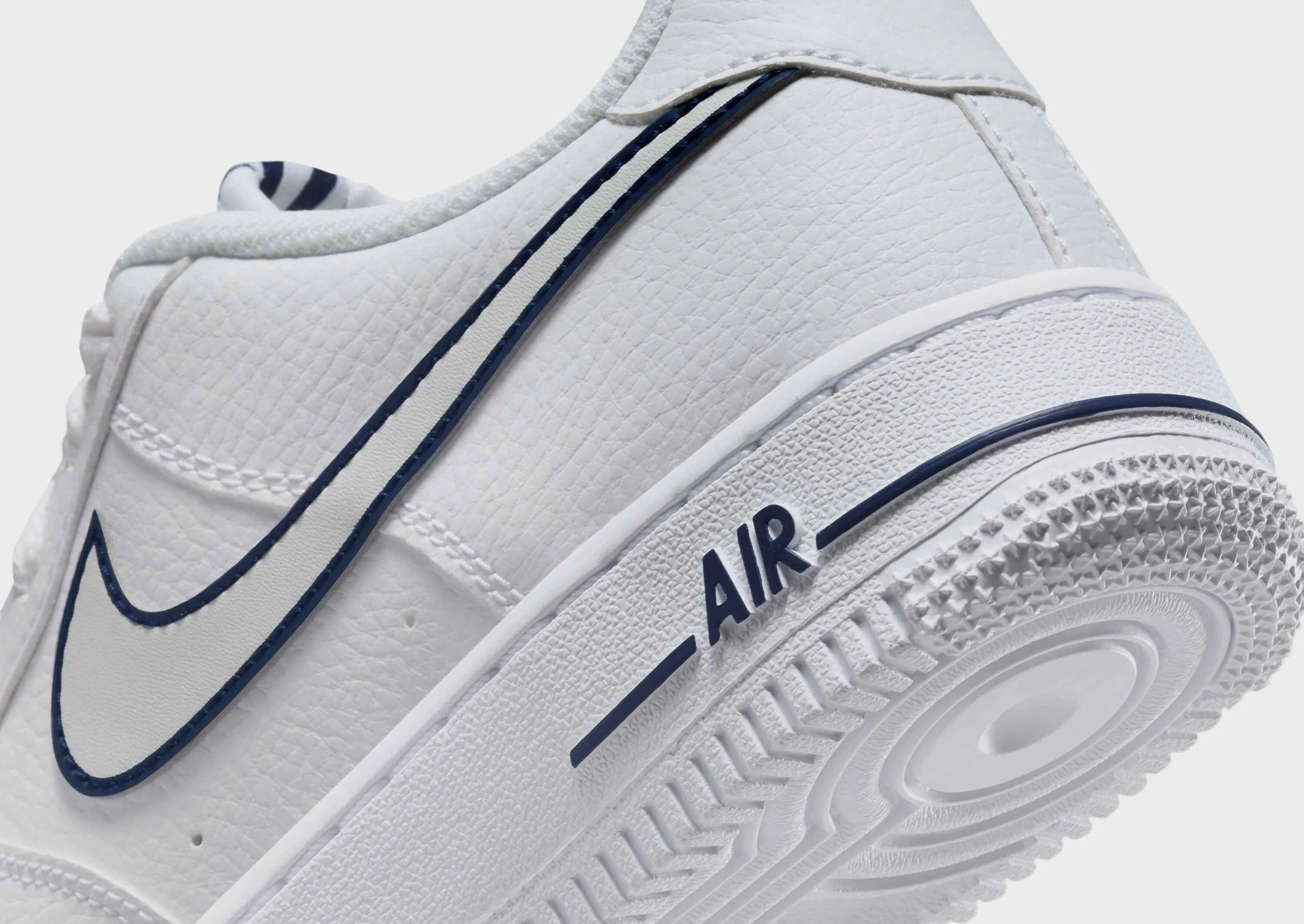 Air Force 1 LV8 Junior's Match Ready