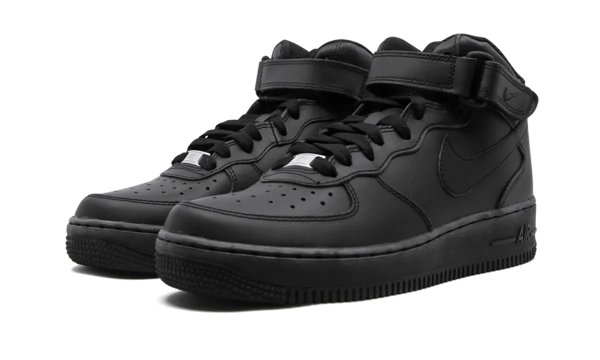 Air Force 1 Mid GS "Triple Black" Active Step Fit Smooth Flex