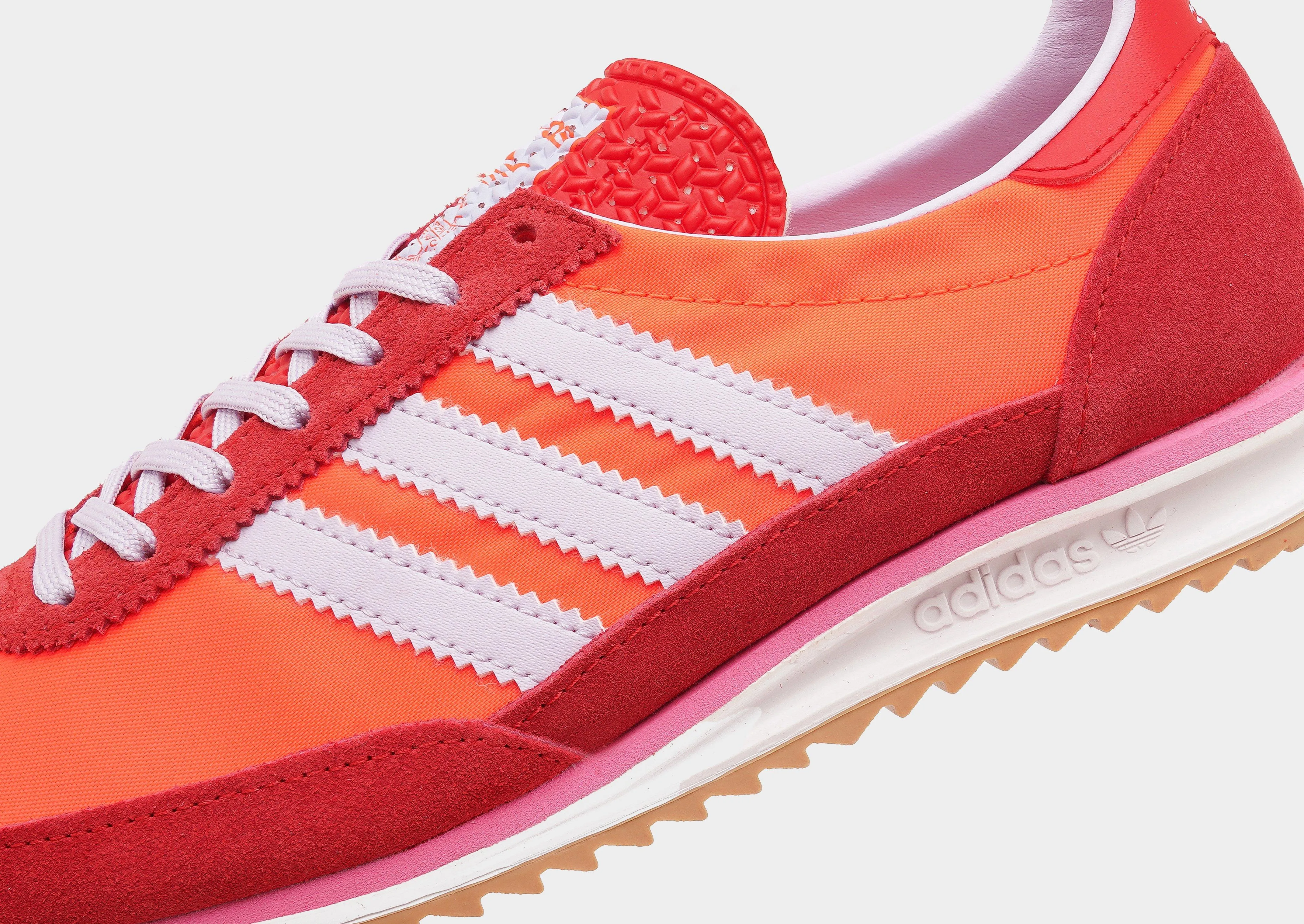 Weekend Moves Walk Safe SL 72 OG Women's