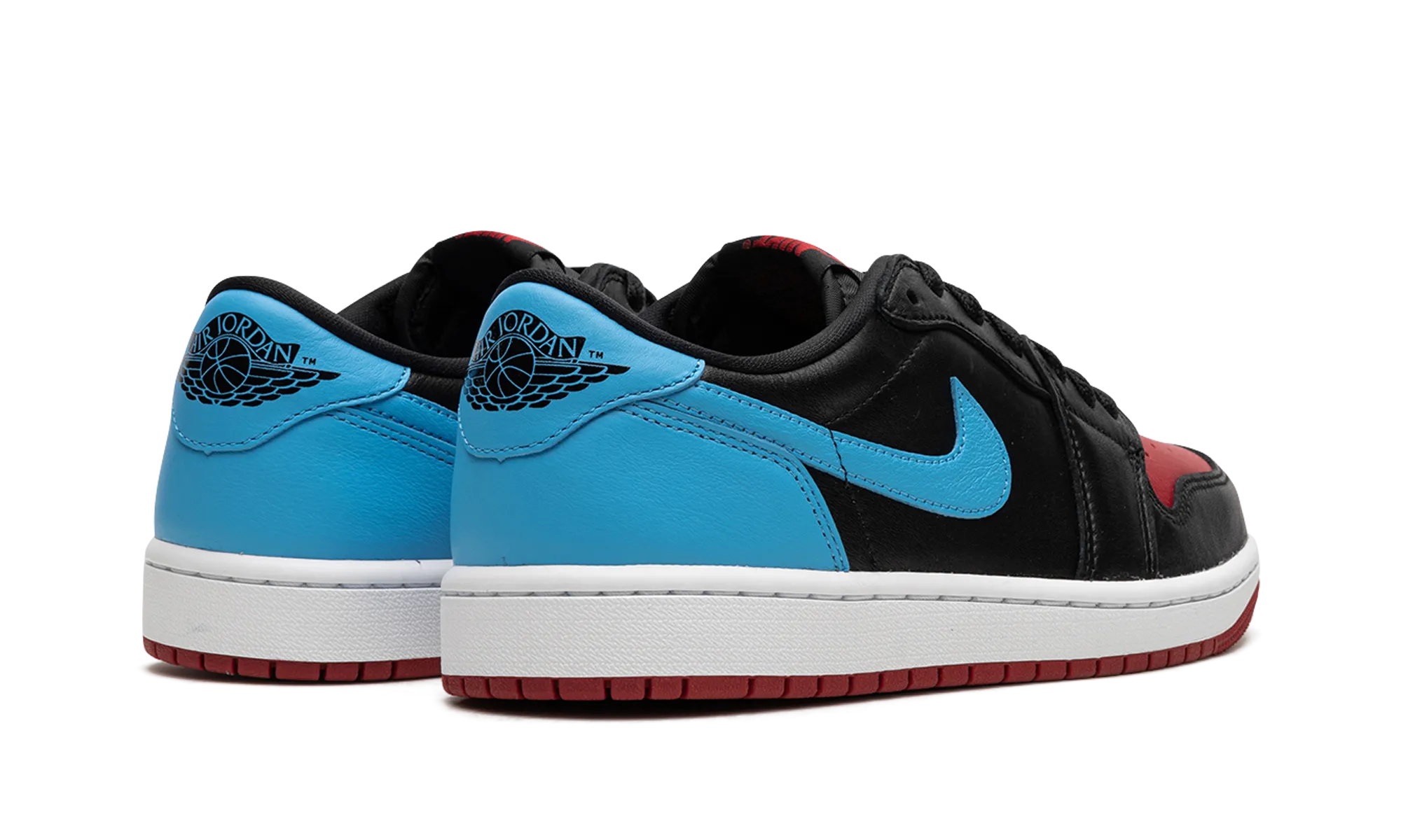 Wide Footbed AIR JORDAN 1 LO OG WMNS "UNC to Chicago"