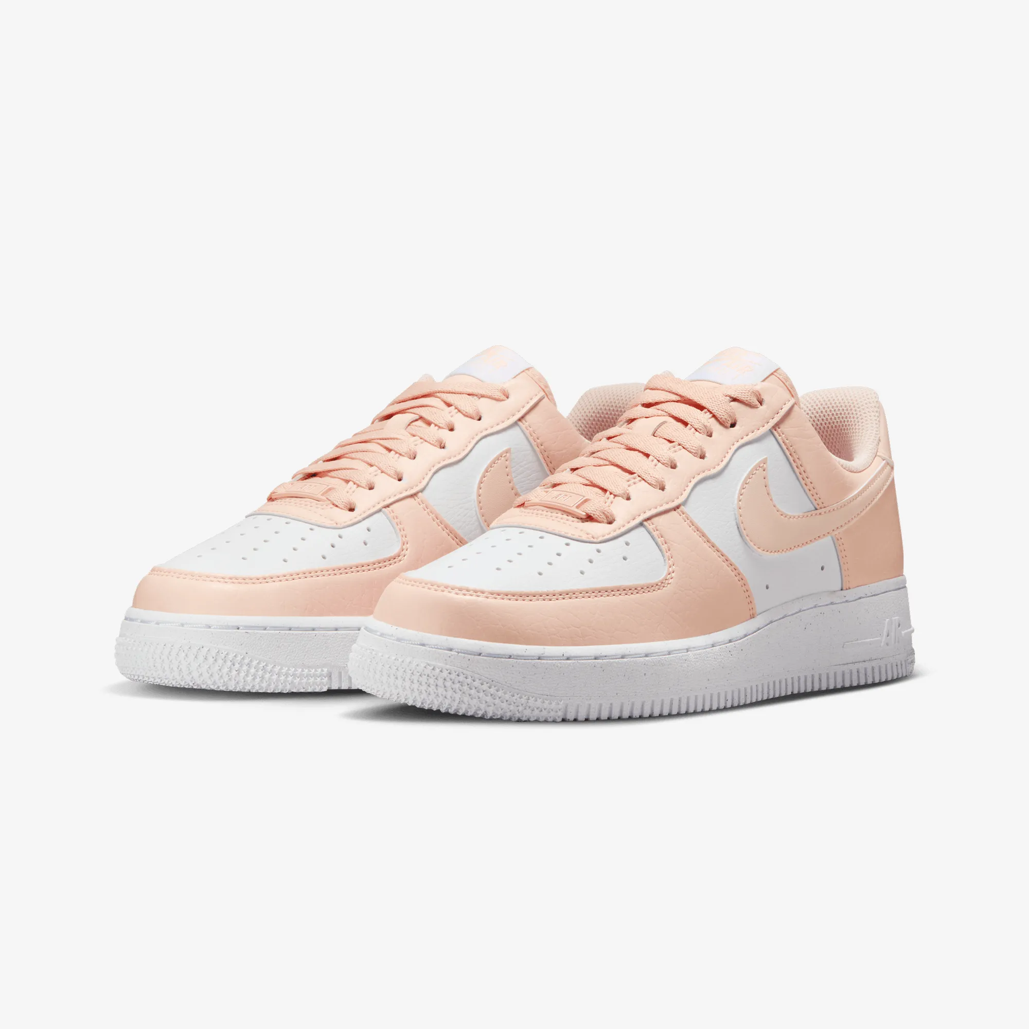 Balanced SoftInterior NIKE | AIR FORCE 1 '07 NEXT NATURE { WHITE/WASHED CORAL-WHITE