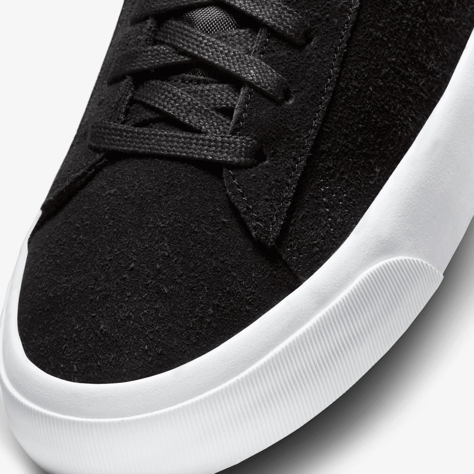 Nike | SB ZOOM BLAZER LOW PRO GT { BLACK/WHITE-BLACK-GUM LIGHT BROWN Padded Ankle Collar