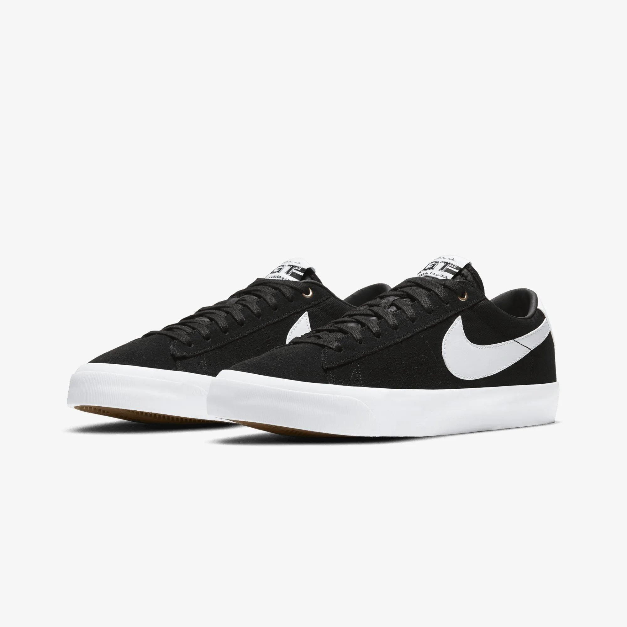 Sneaker Deals Weekend Chill Nike | SB ZOOM BLAZER LOW PRO GT { BLACK/WHITE-BLACK-GUM LIGHT BROWN