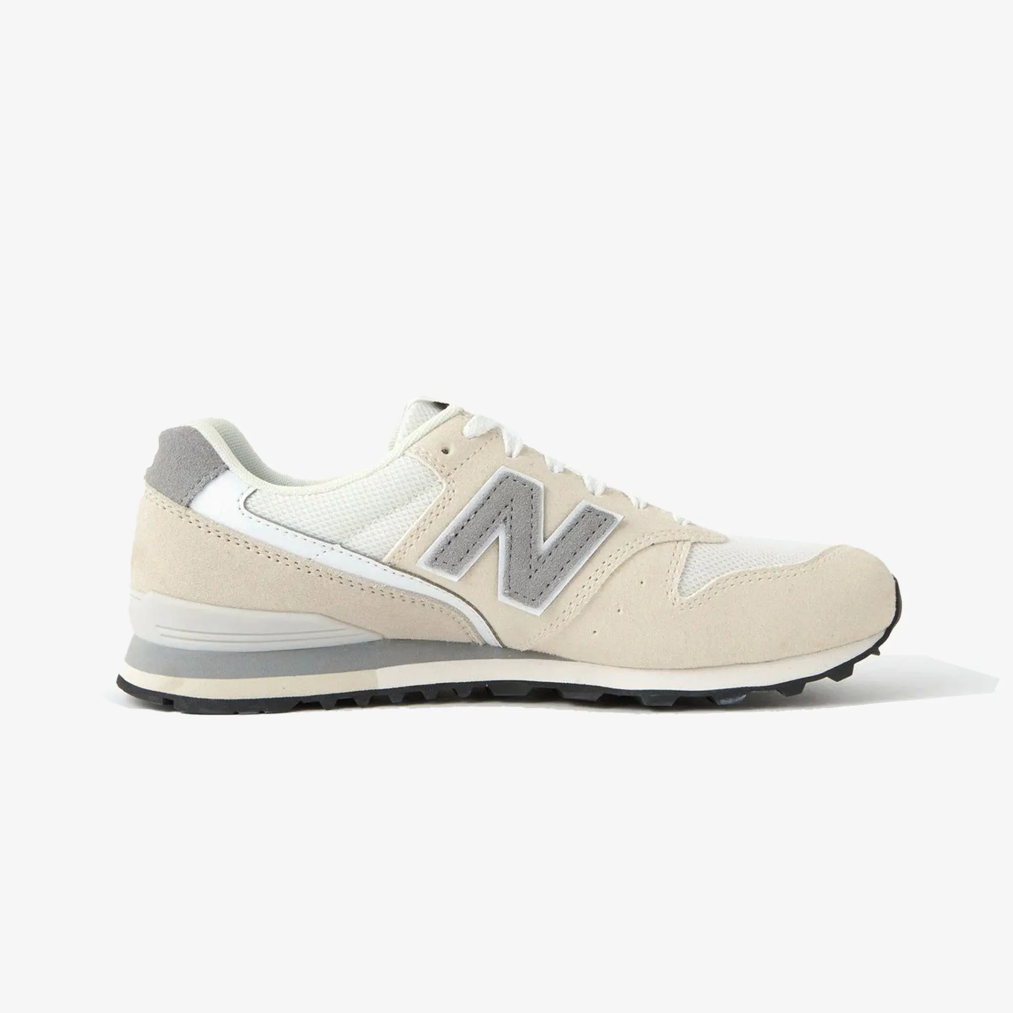 New Balance | 996 { BEIGE City running