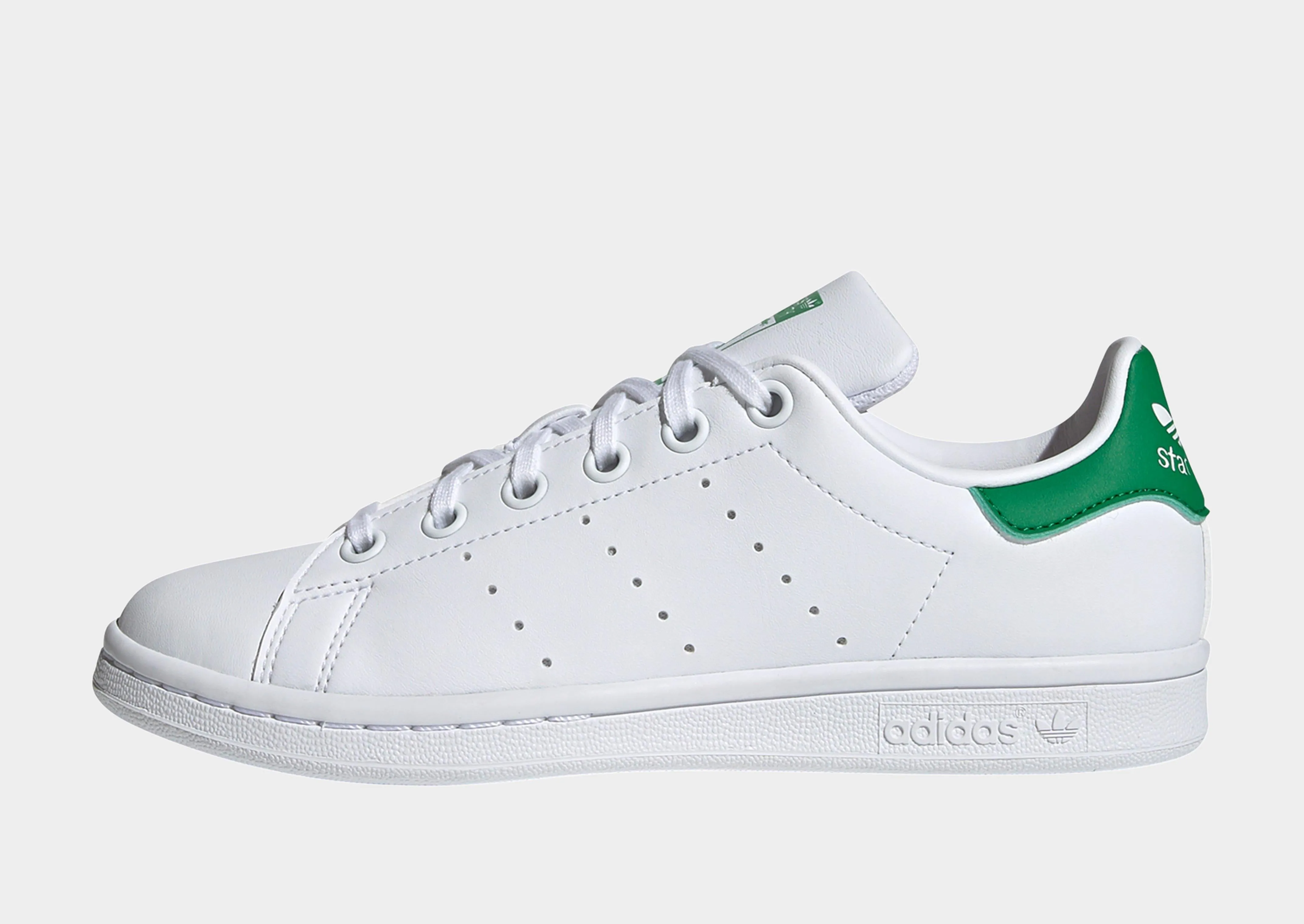 Stan Smith Junior's Go Further