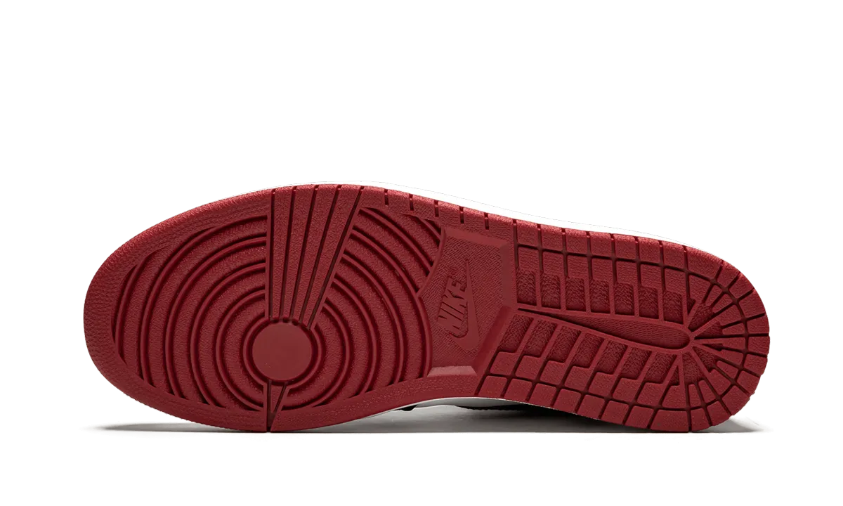 Air Jordan 1 Retro High OG "Black Toe 2016" Ventilation Channel Design Moisture Wicking Insole