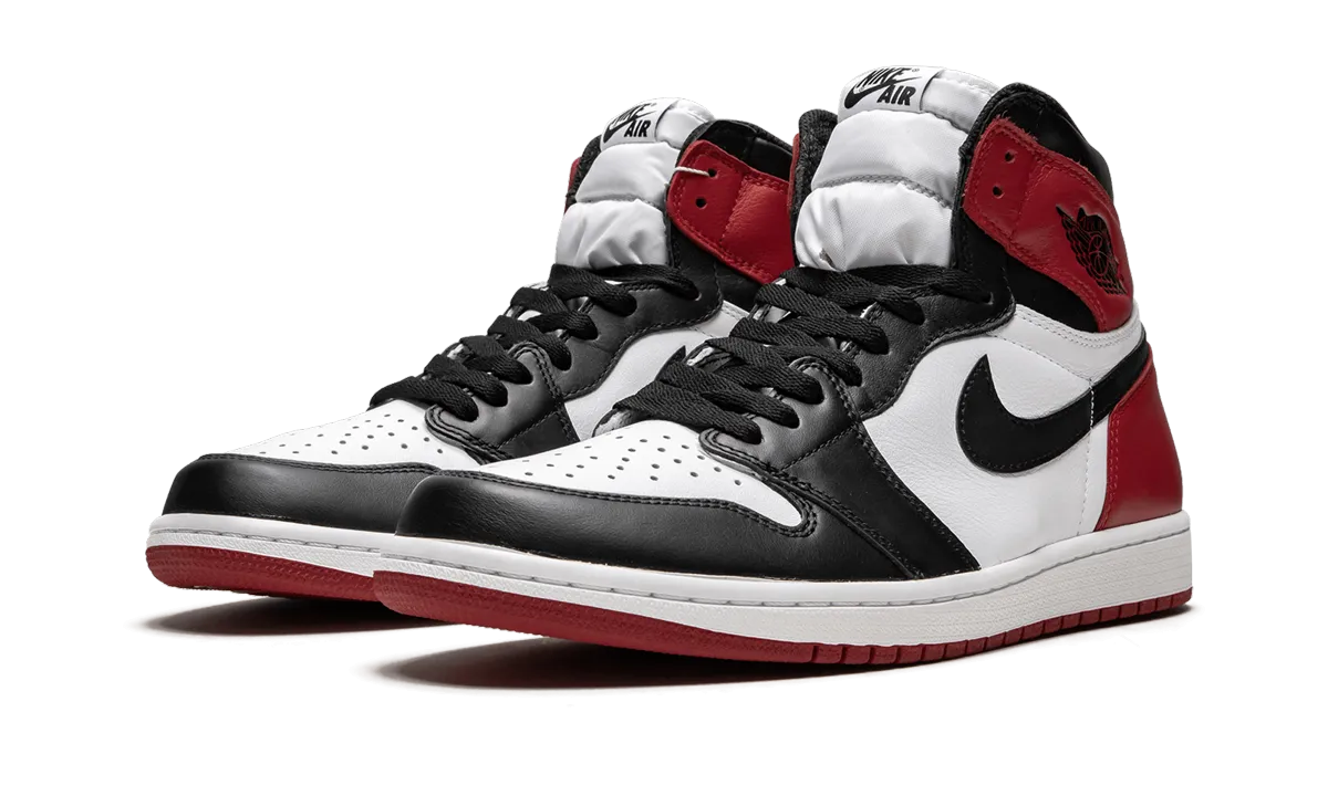 Neutral Arch Air Jordan 1 Retro High OG "Black Toe 2016"