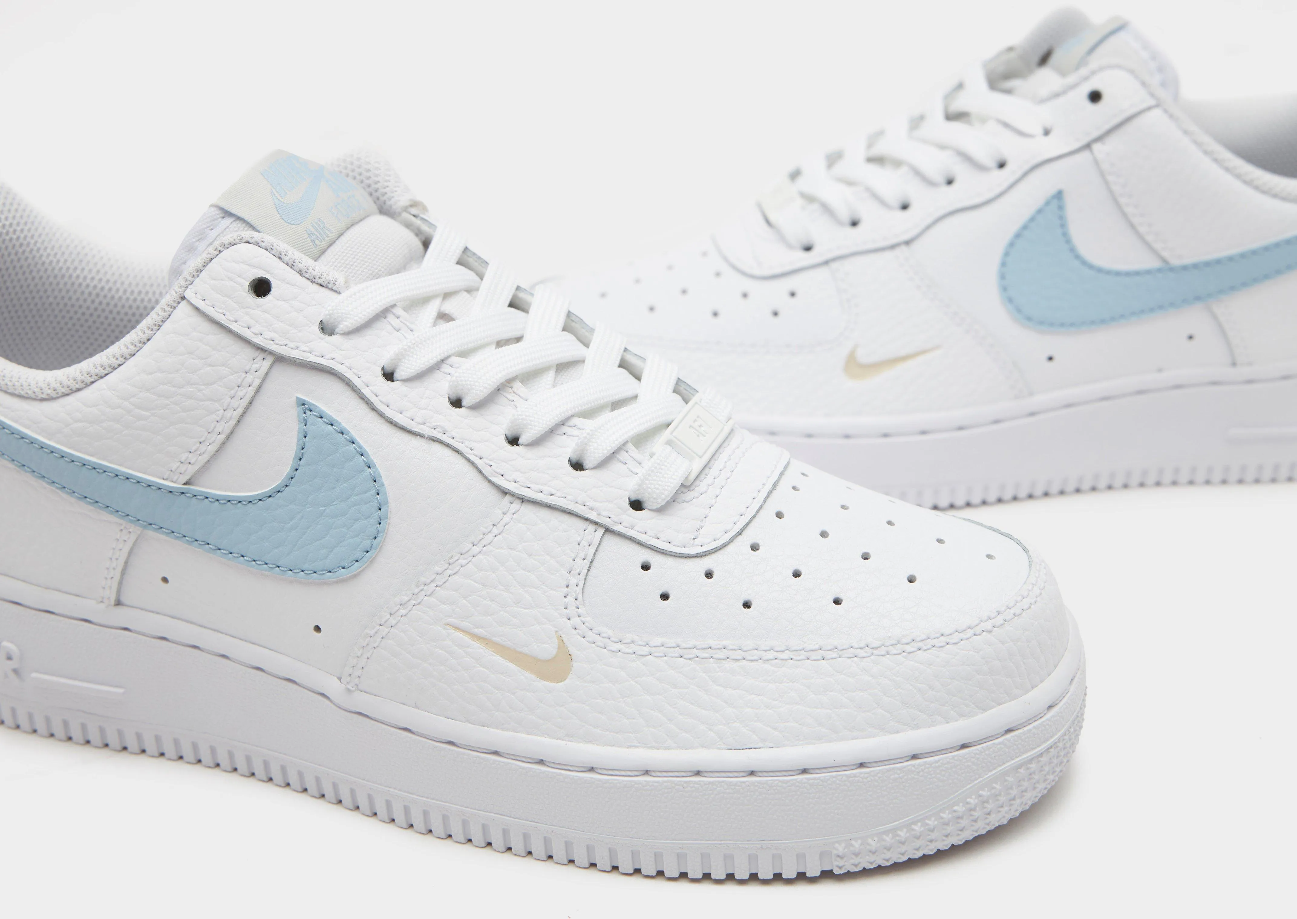 Air Force 1 '07 Women's Structured grip Adaptive Support