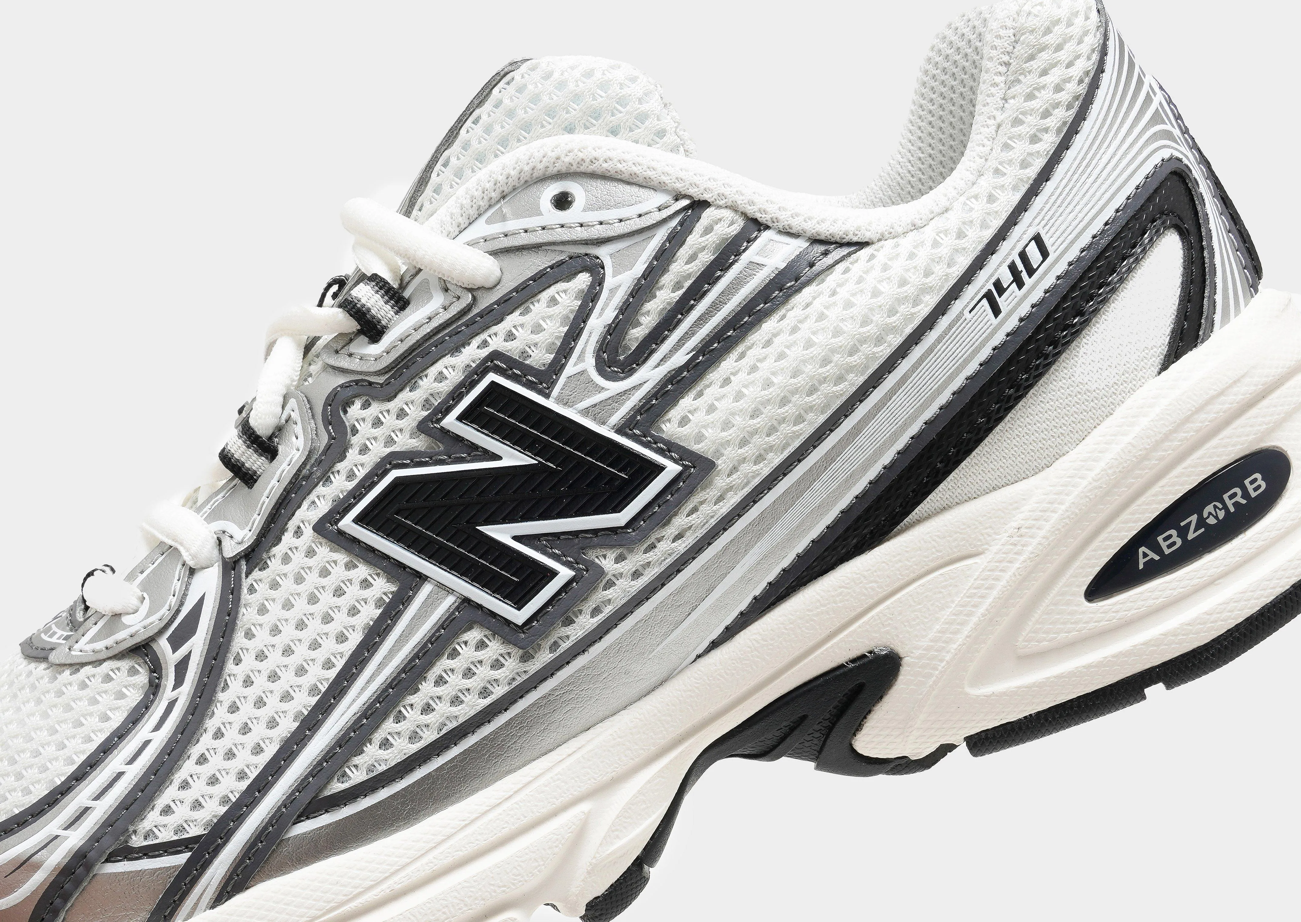 fall running shoe environment 740
