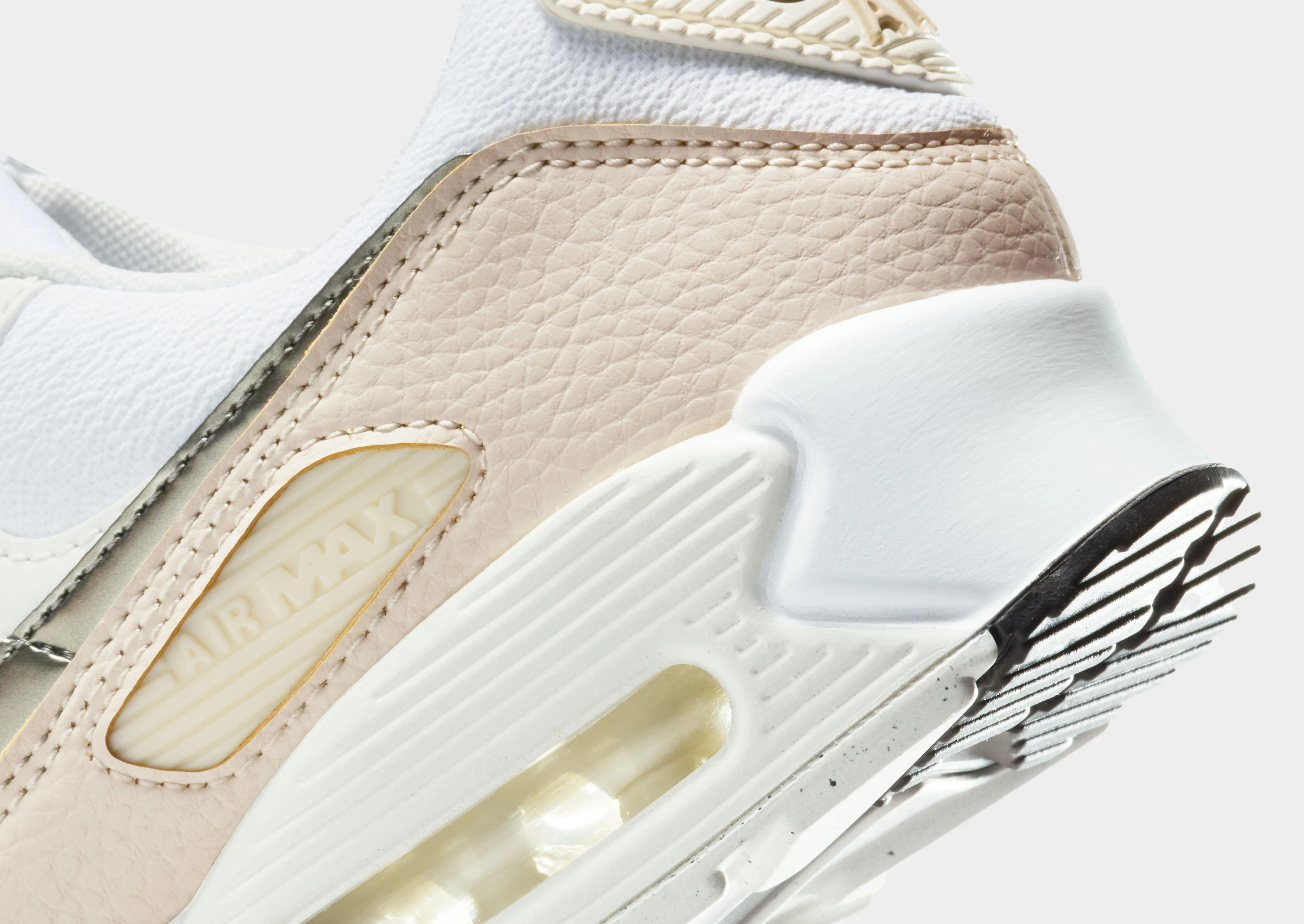 Air Max 90 Women's Ergonomic Build