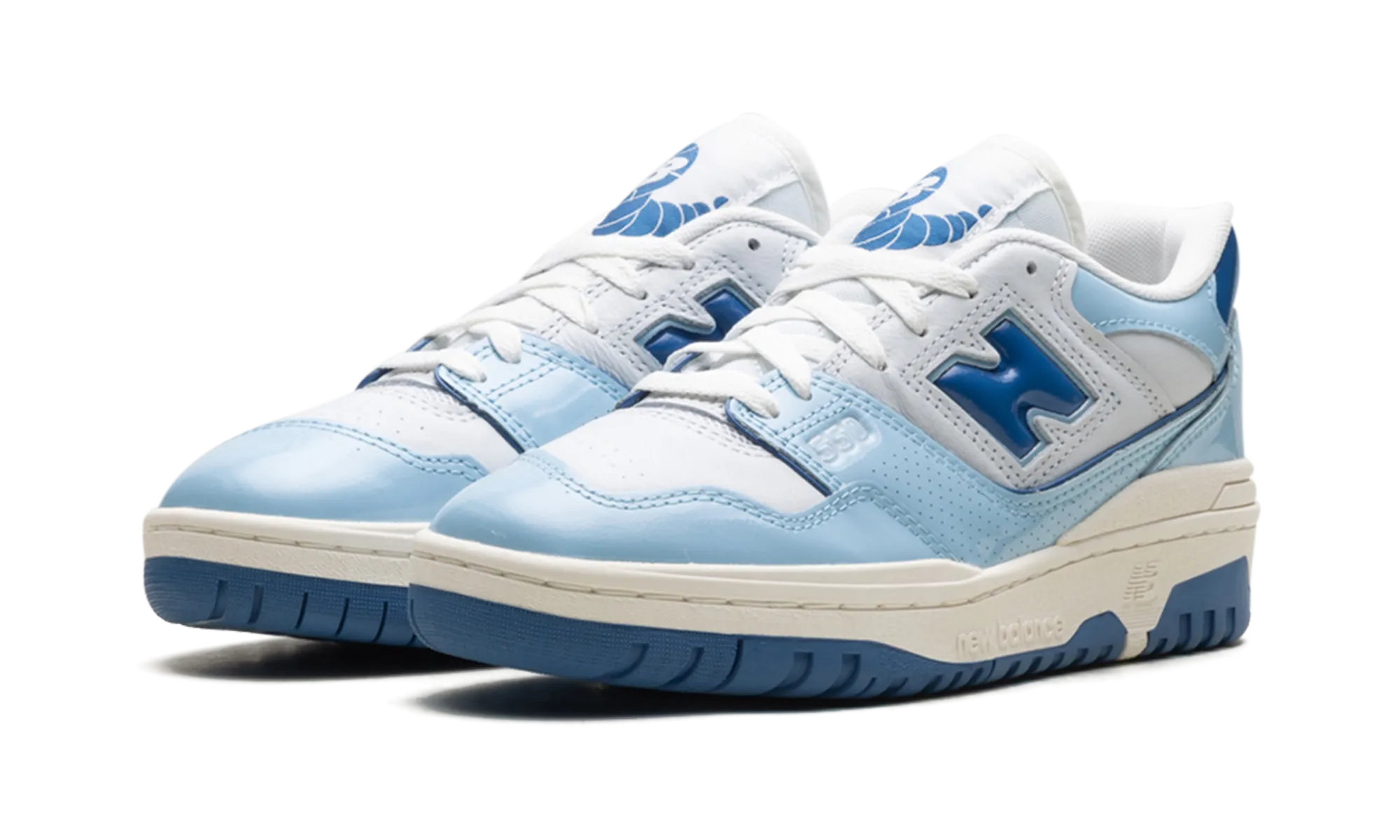 indoor usability 550 "Patent - White / Powder Blue"