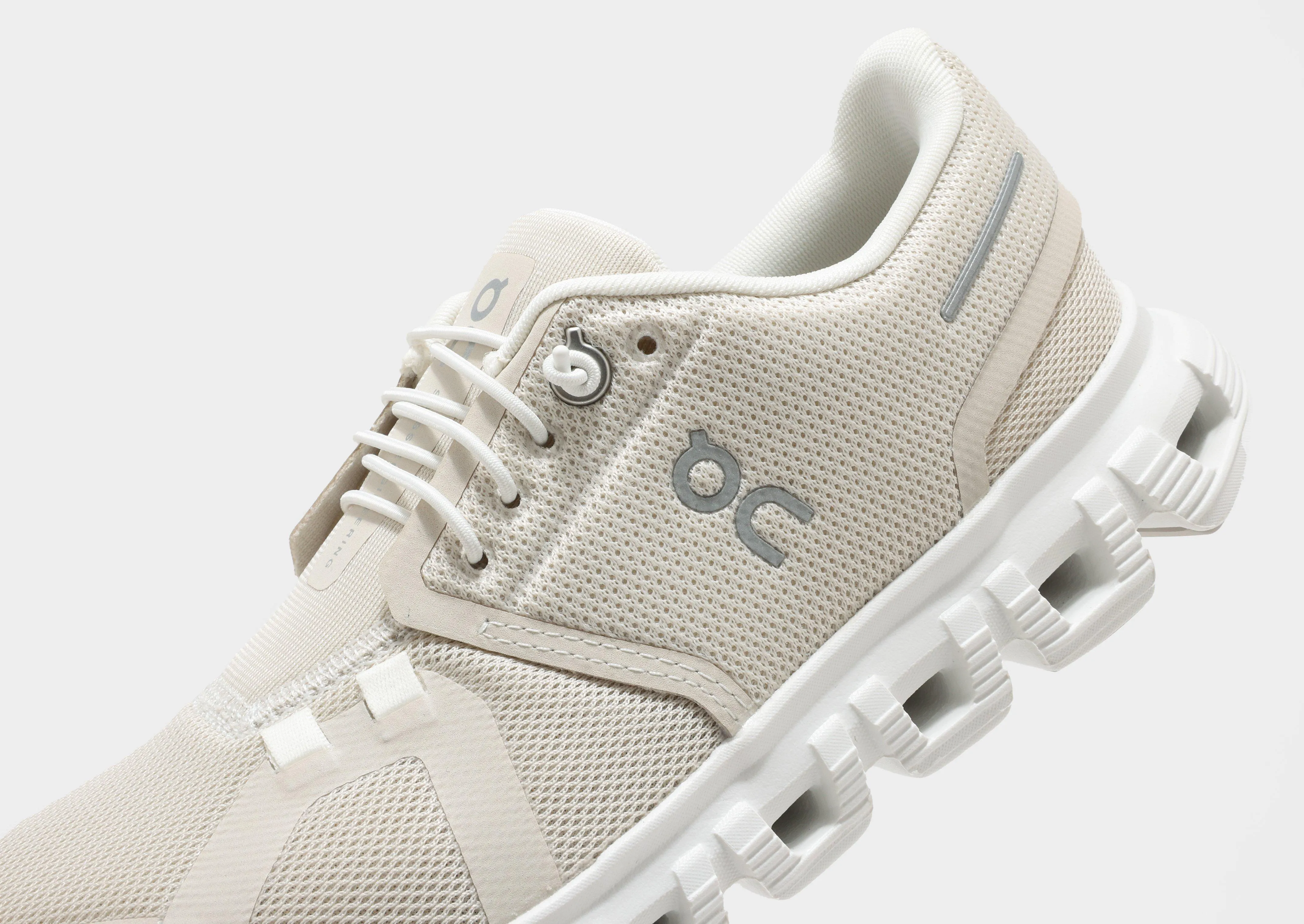 Cloud 6 Women's multi - surface running shoes running in obstacle races shoes