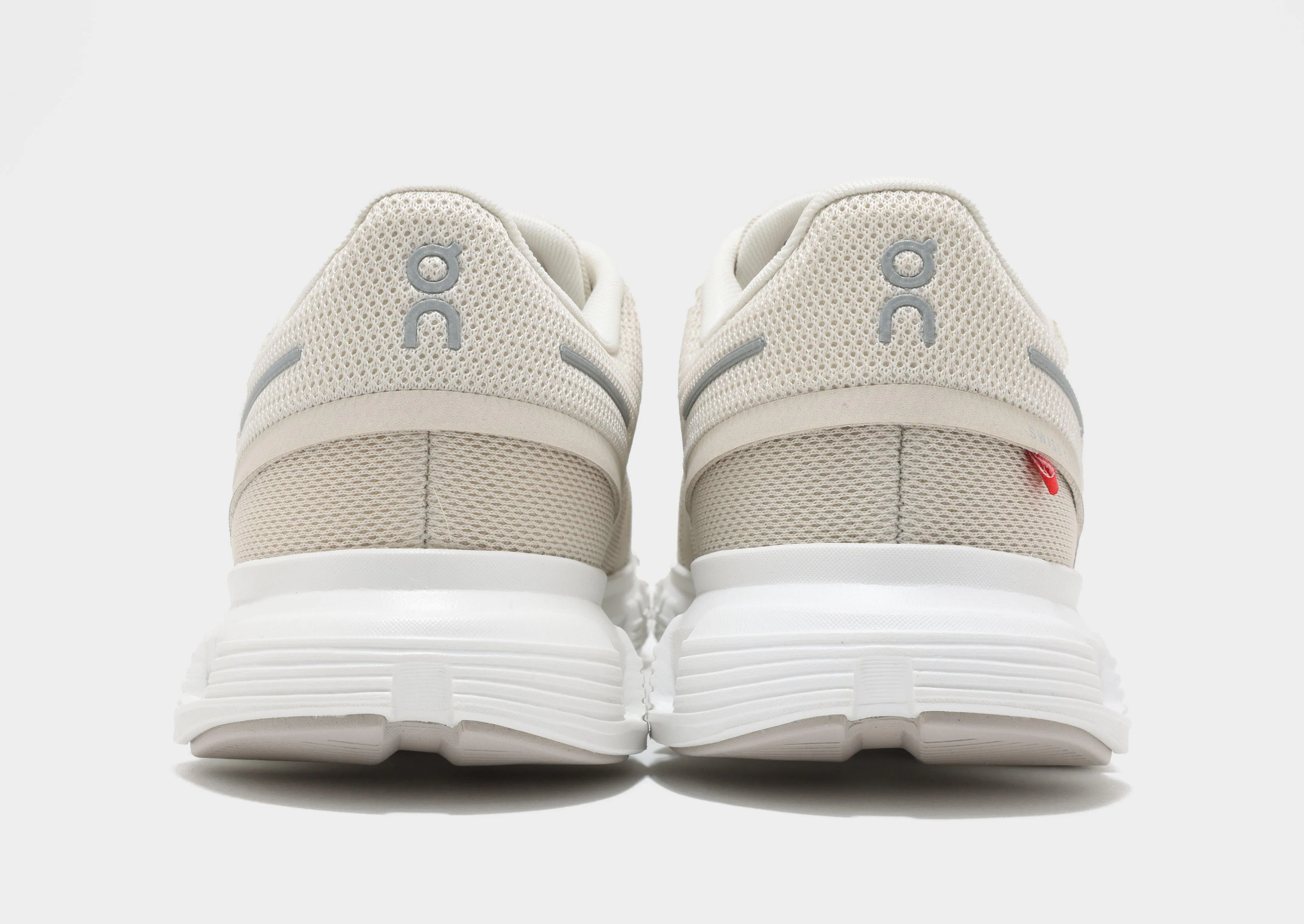 moisture - wicking feature Cloud 6 Women's