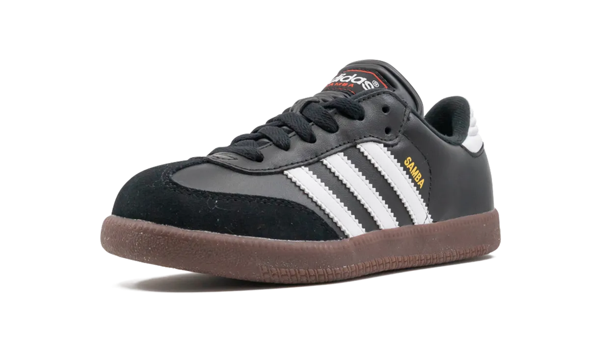 Samba J Streetwear Style