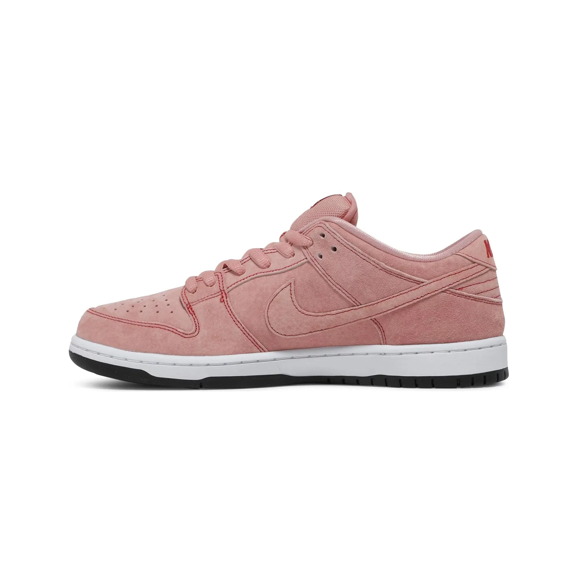 SuedeUpper work commute SB Dunk Low 'Pink Pig'