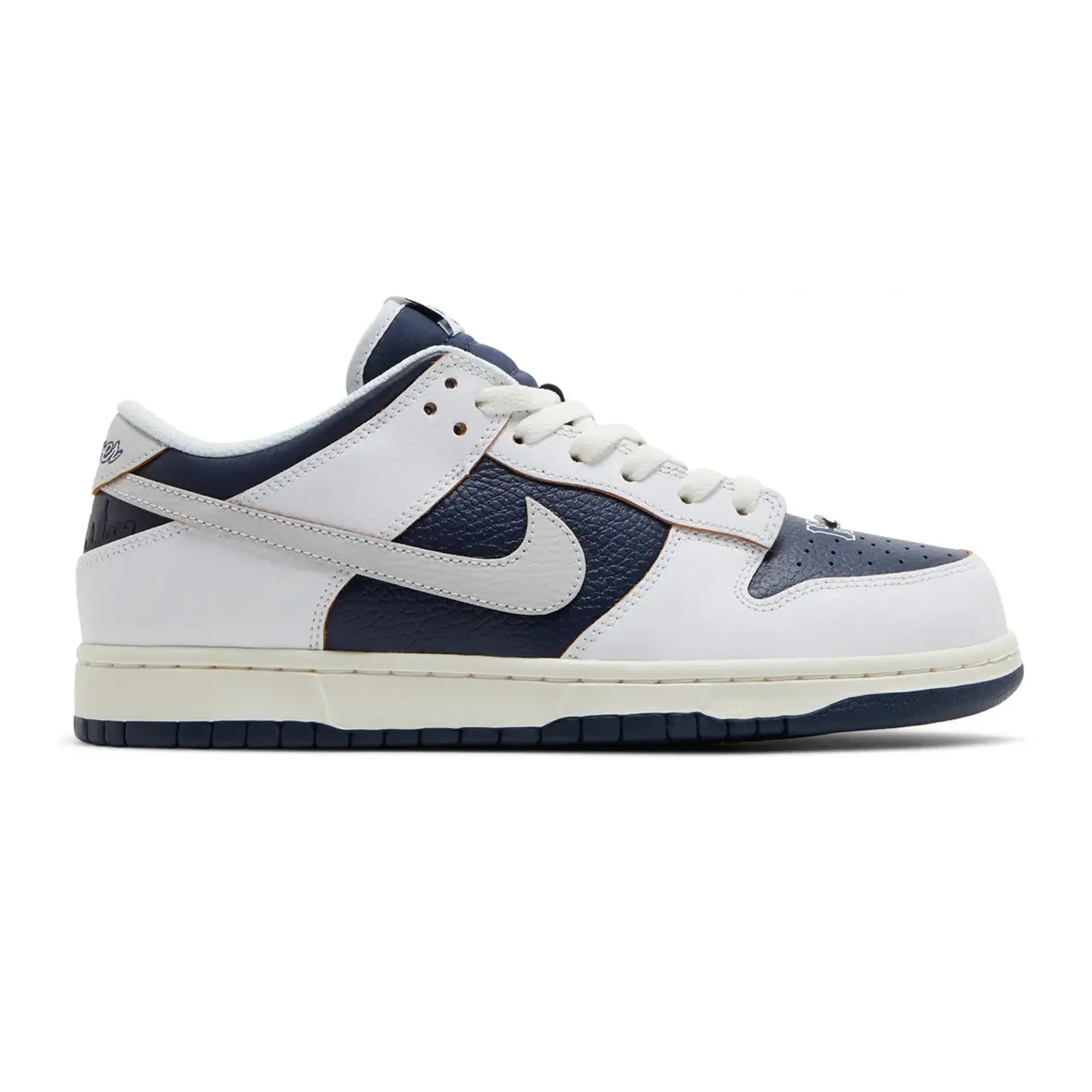 Thermoplastic Bonding Soft Form SB Dunk Low x HUF 'New York City' (2022)