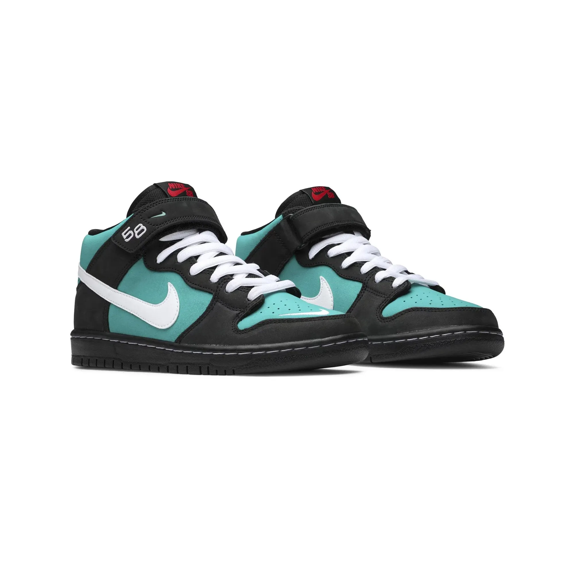 SB Dunk Mid 'Griffey' All-weather sole