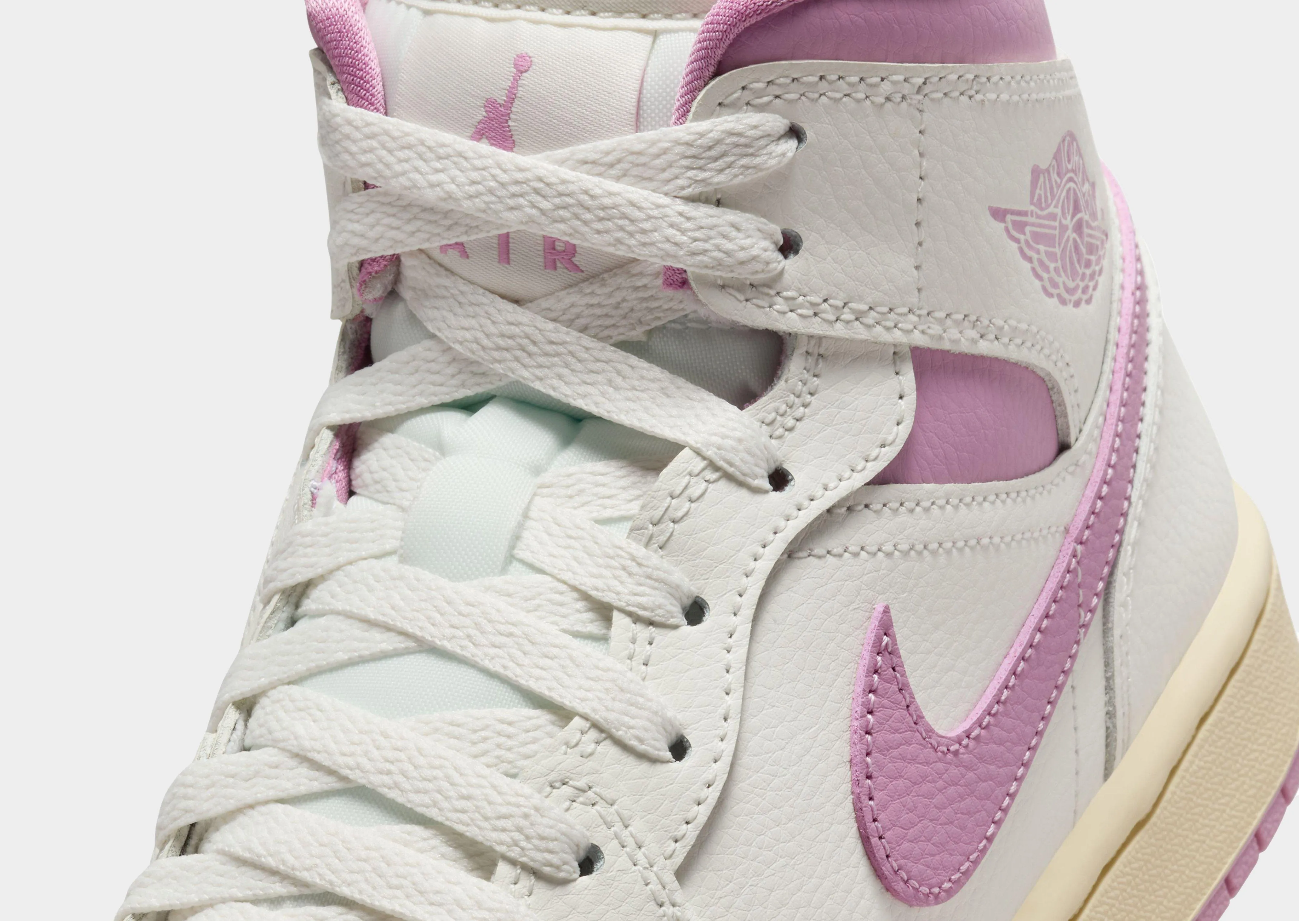 Compression Knit Upper Air 1 Mid Women's