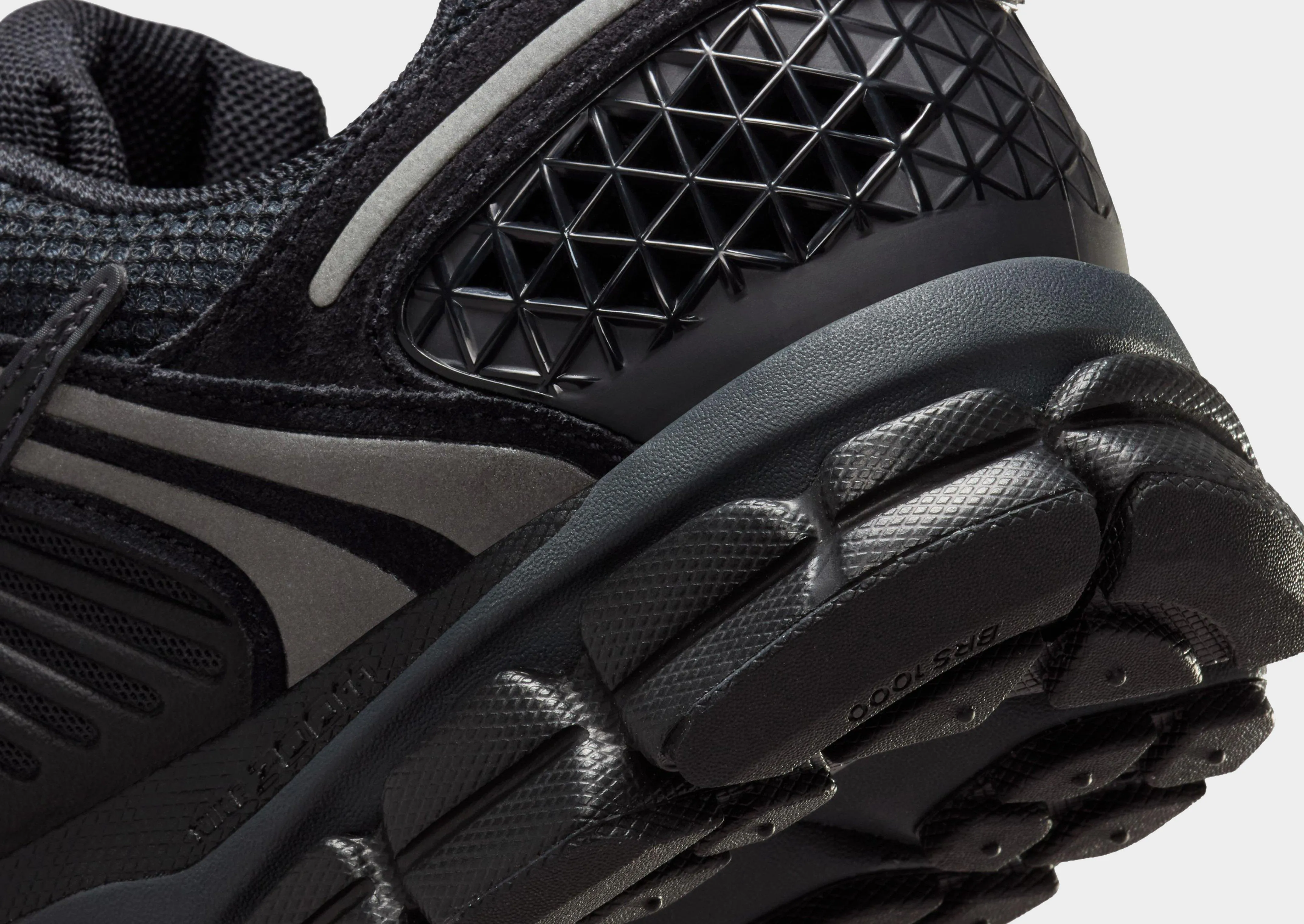 Agility Boost Anti Fatigue Zoom Vomero 5