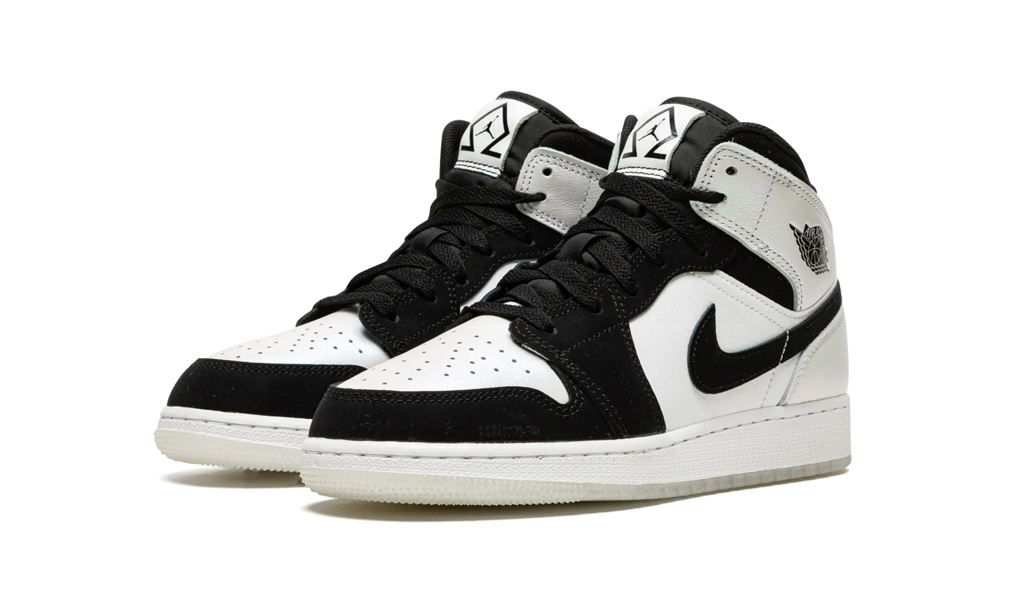 Shock Vibe Walking Air Jordan 1 MID SE GS "Diamond Shorts"