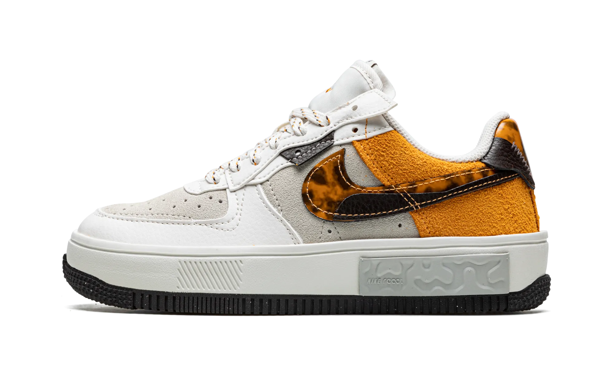 AIR FORCE 1 FONTANKA MNS WMNS "Tortoise Shell" Foot alignment
