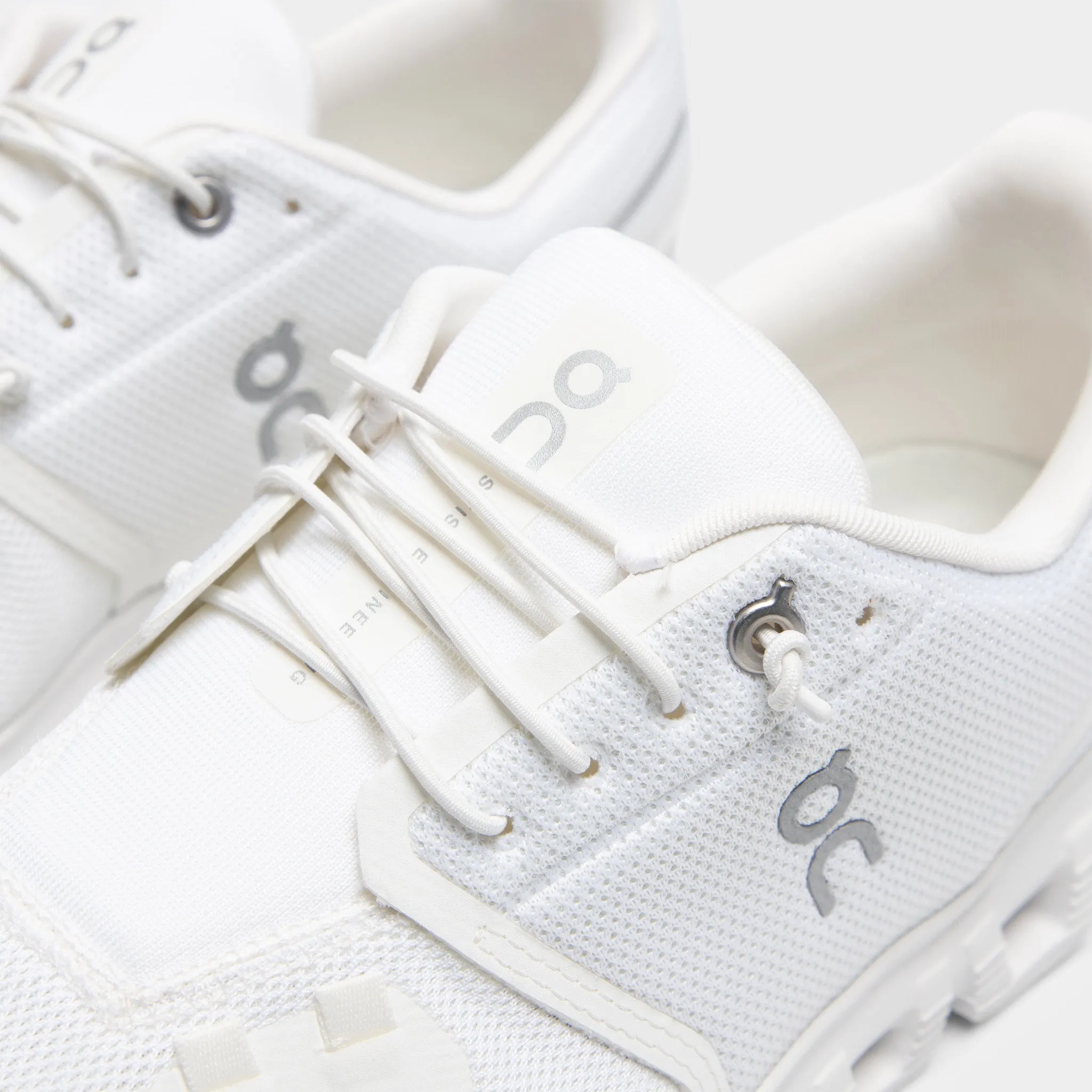 Club Night On Cloud 6 White / White
