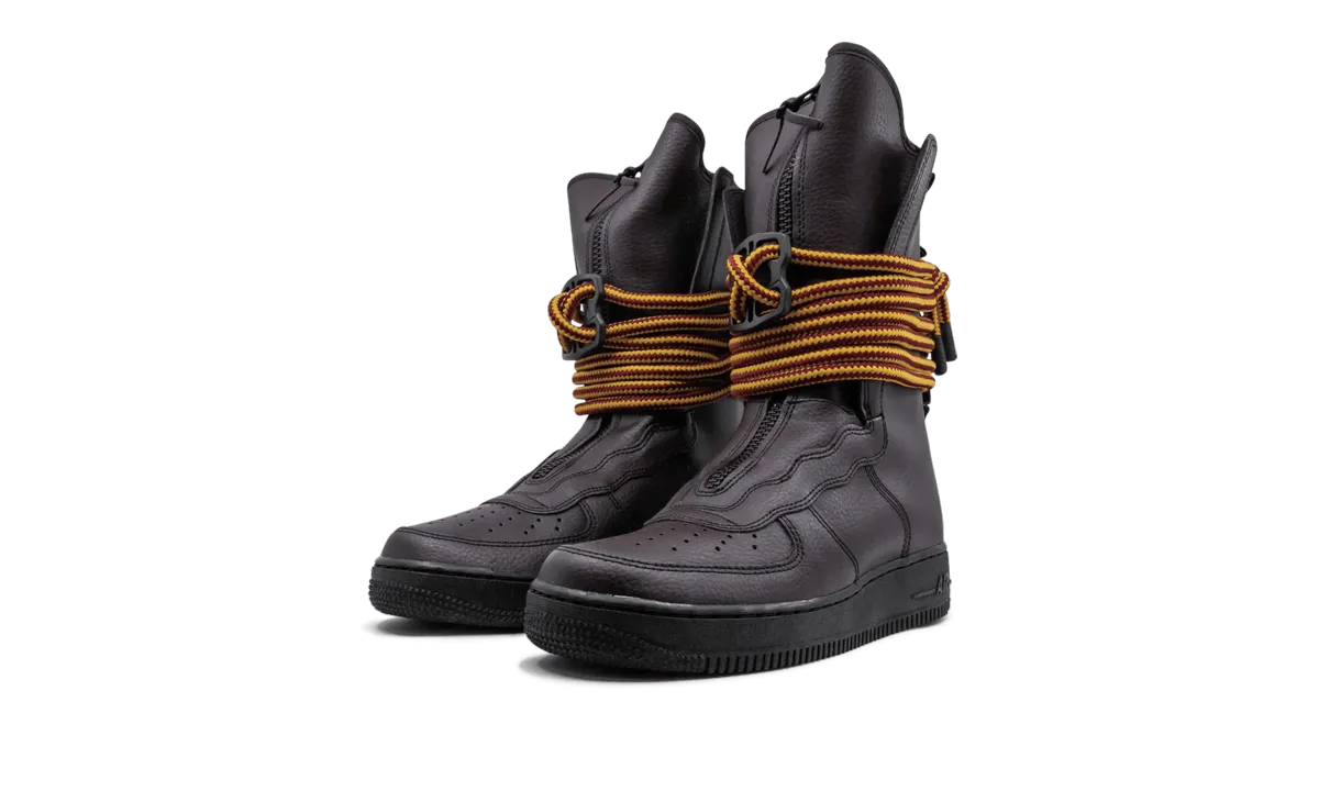 SF Air Force 1 Mid Pro Ride Fit