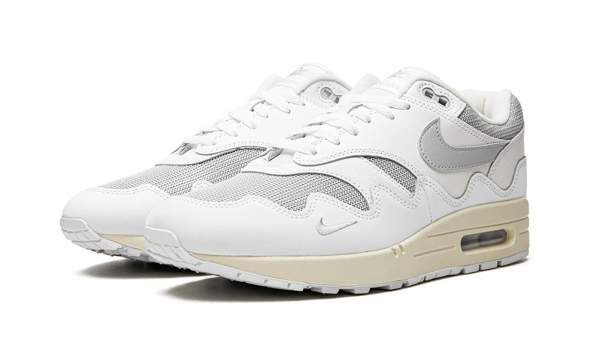 reflective - material running shoes Soft Leather Air Max 1 "Patta - Waves White"