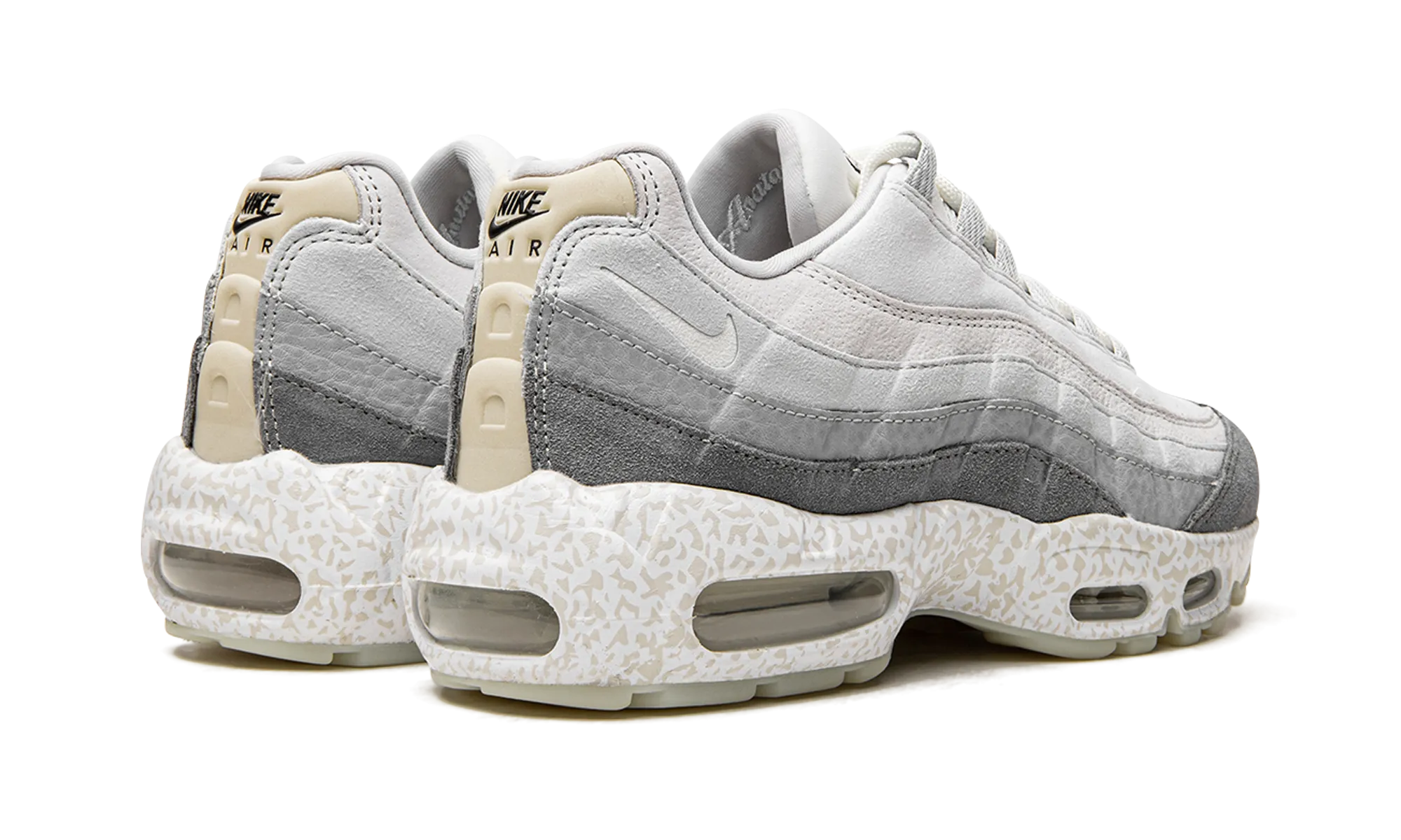 Air Max 95 QS "Light Bone-Glow in the Dark" Rainy day run