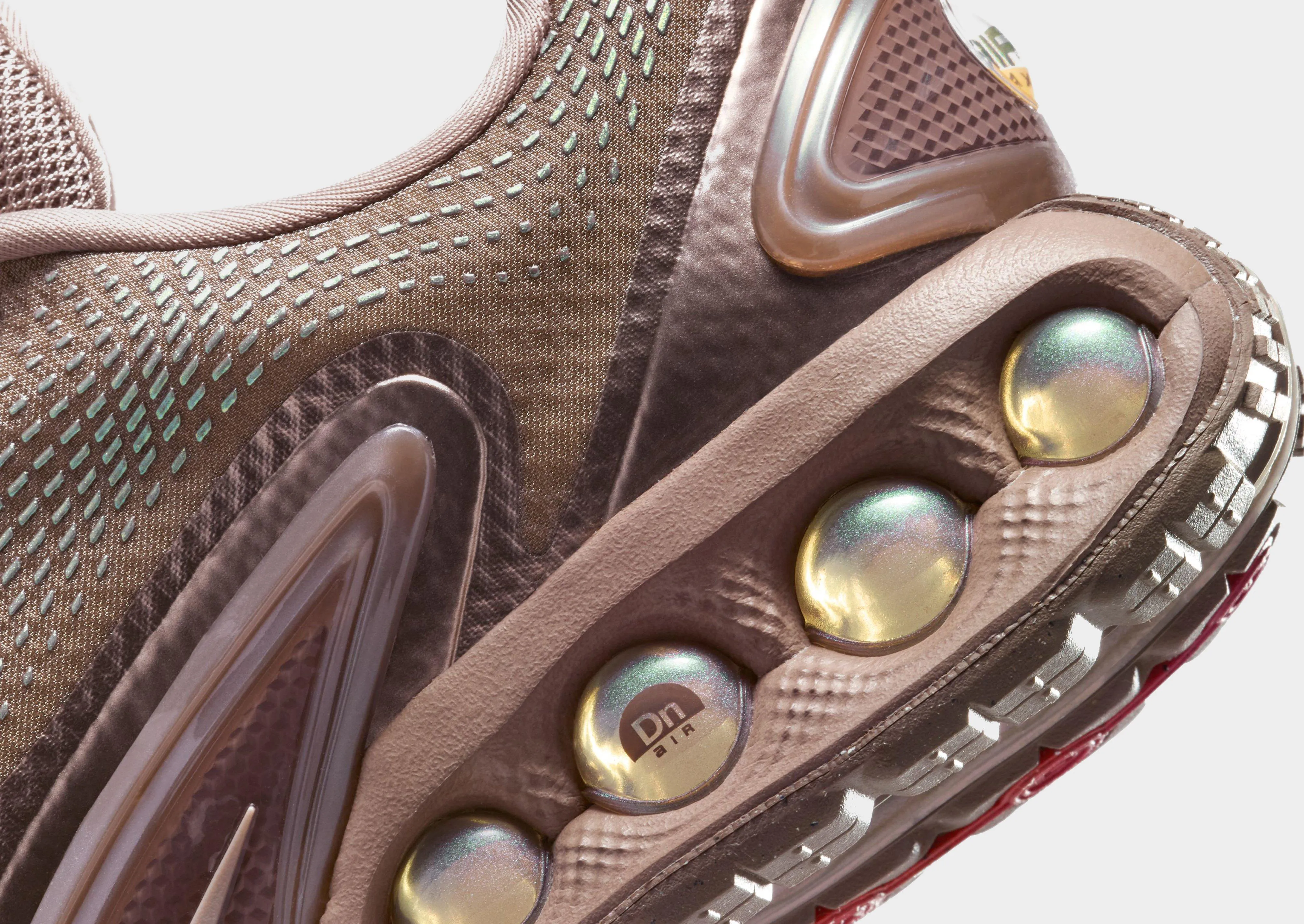Air Max DN Women's college - team - themed running shoes