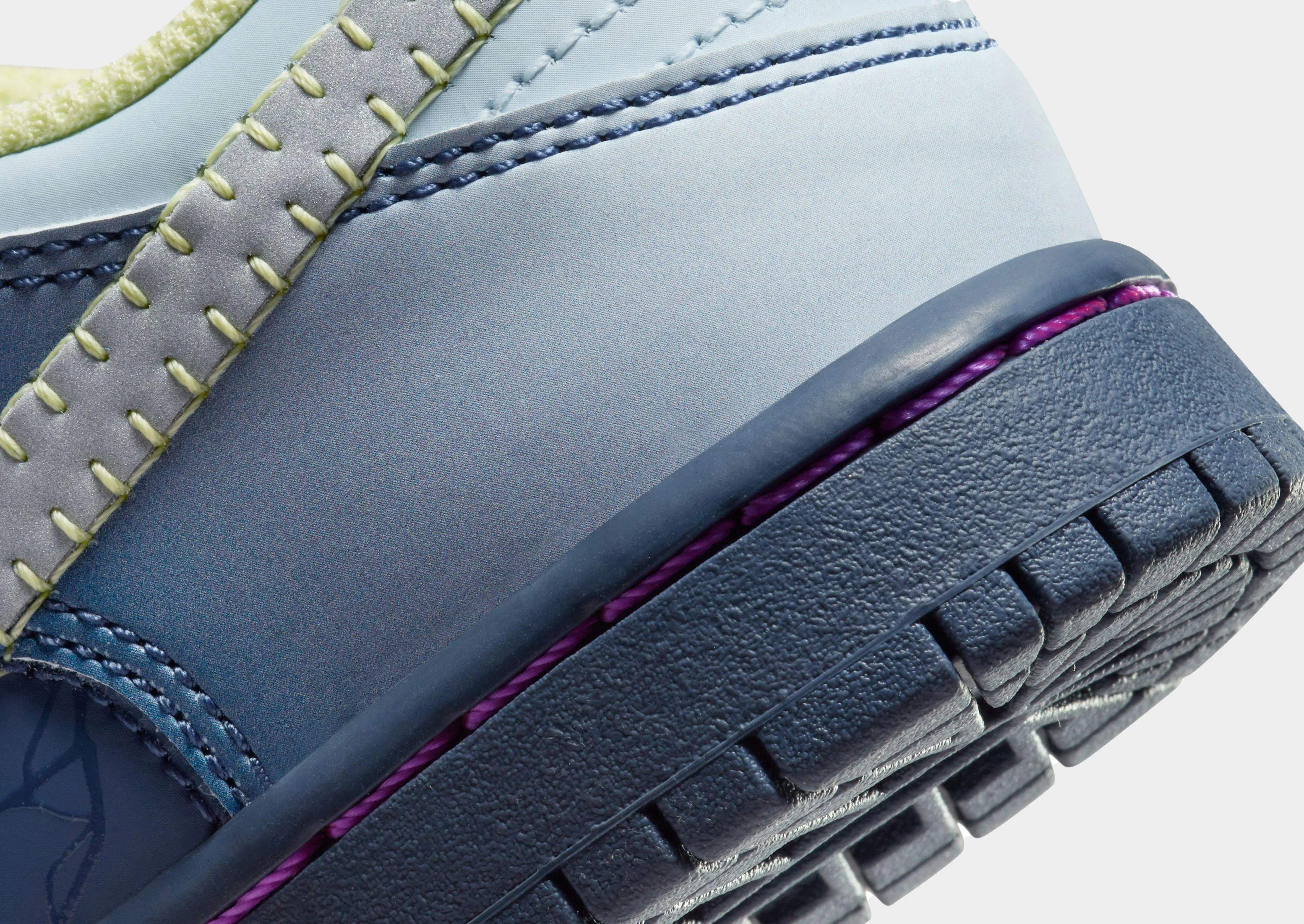 Dunk Low Children's Simple Lines Easy Care