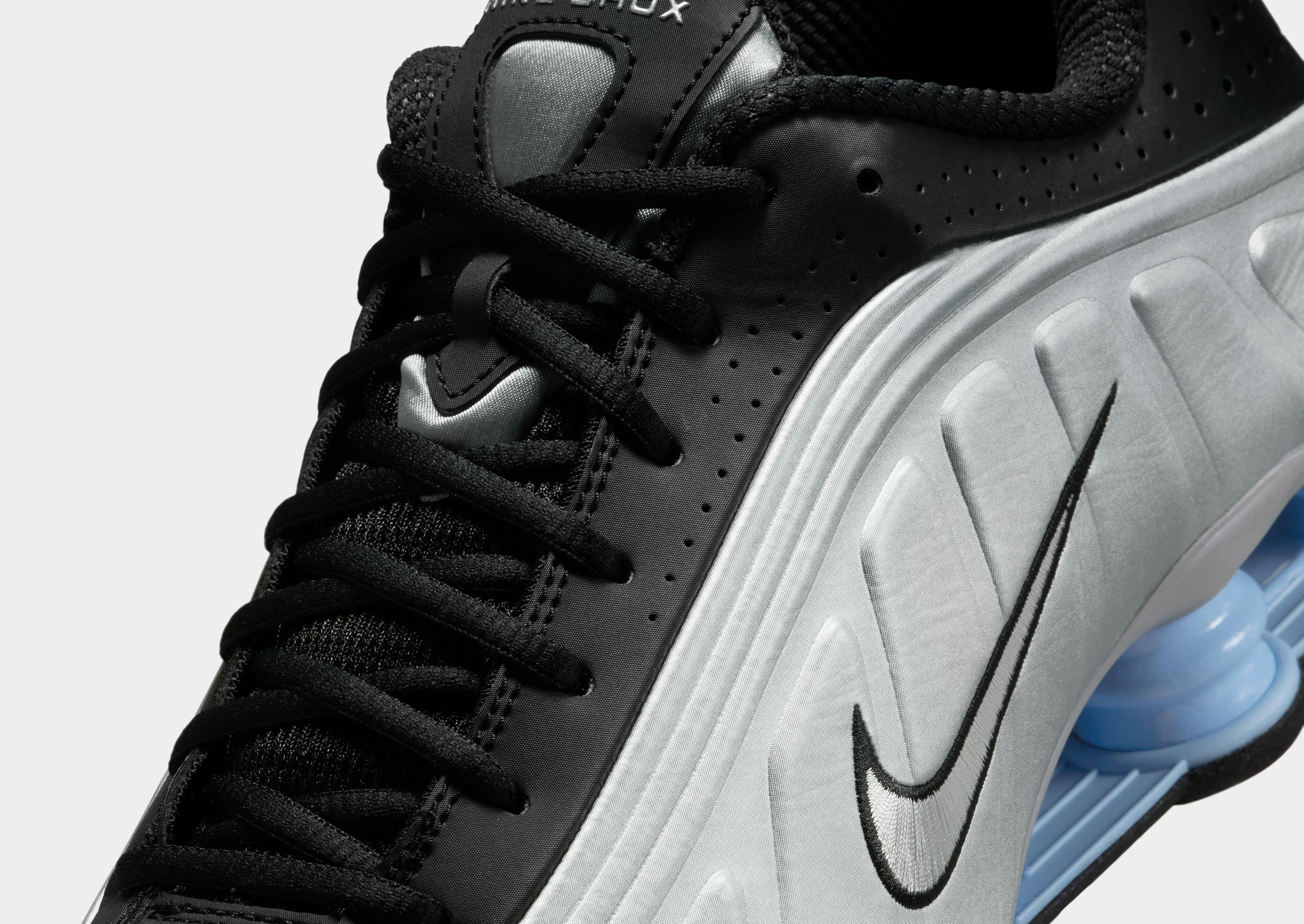 ultra - marathon running shoes Shox R4