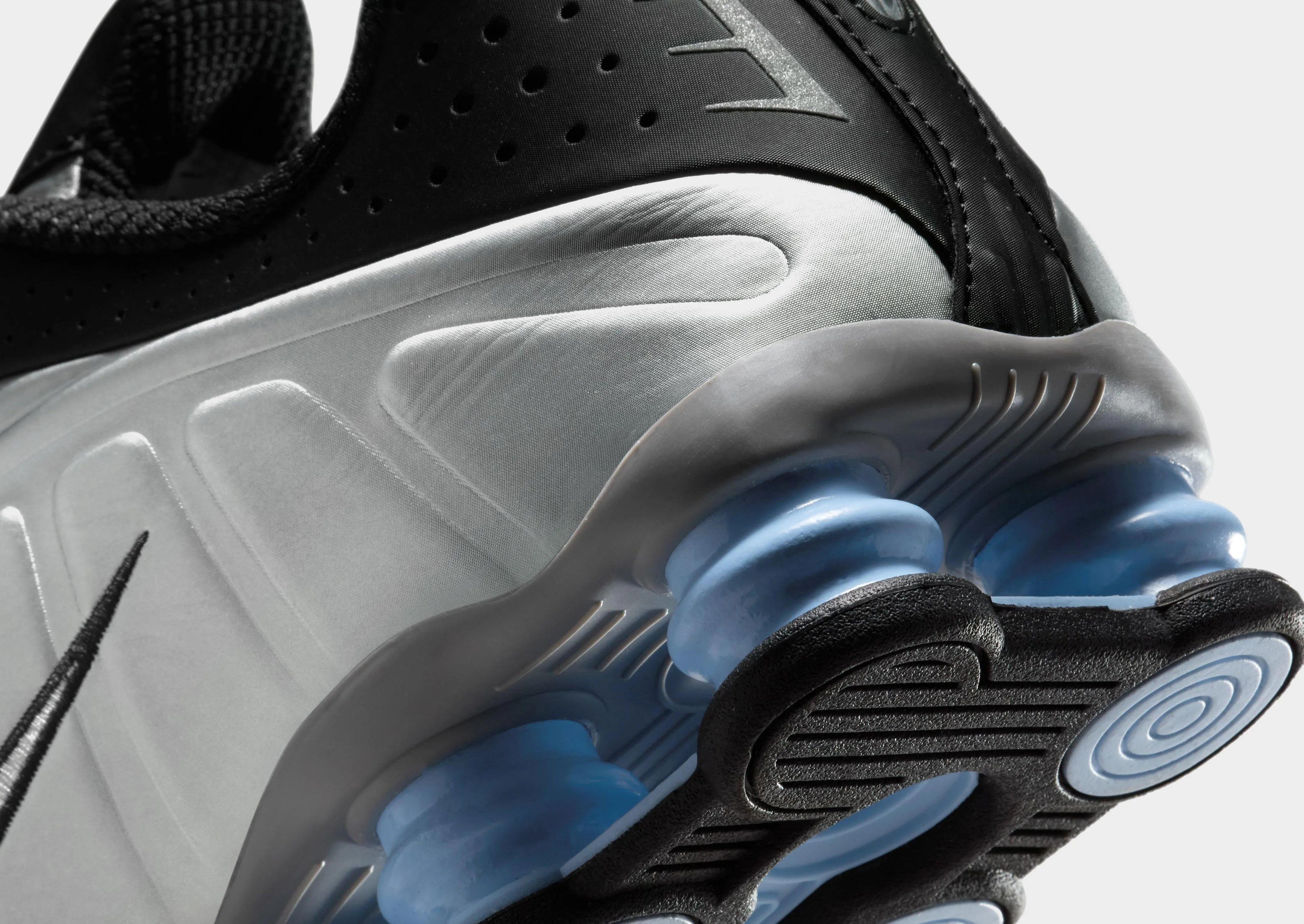 Shox R4 DeepLugTread