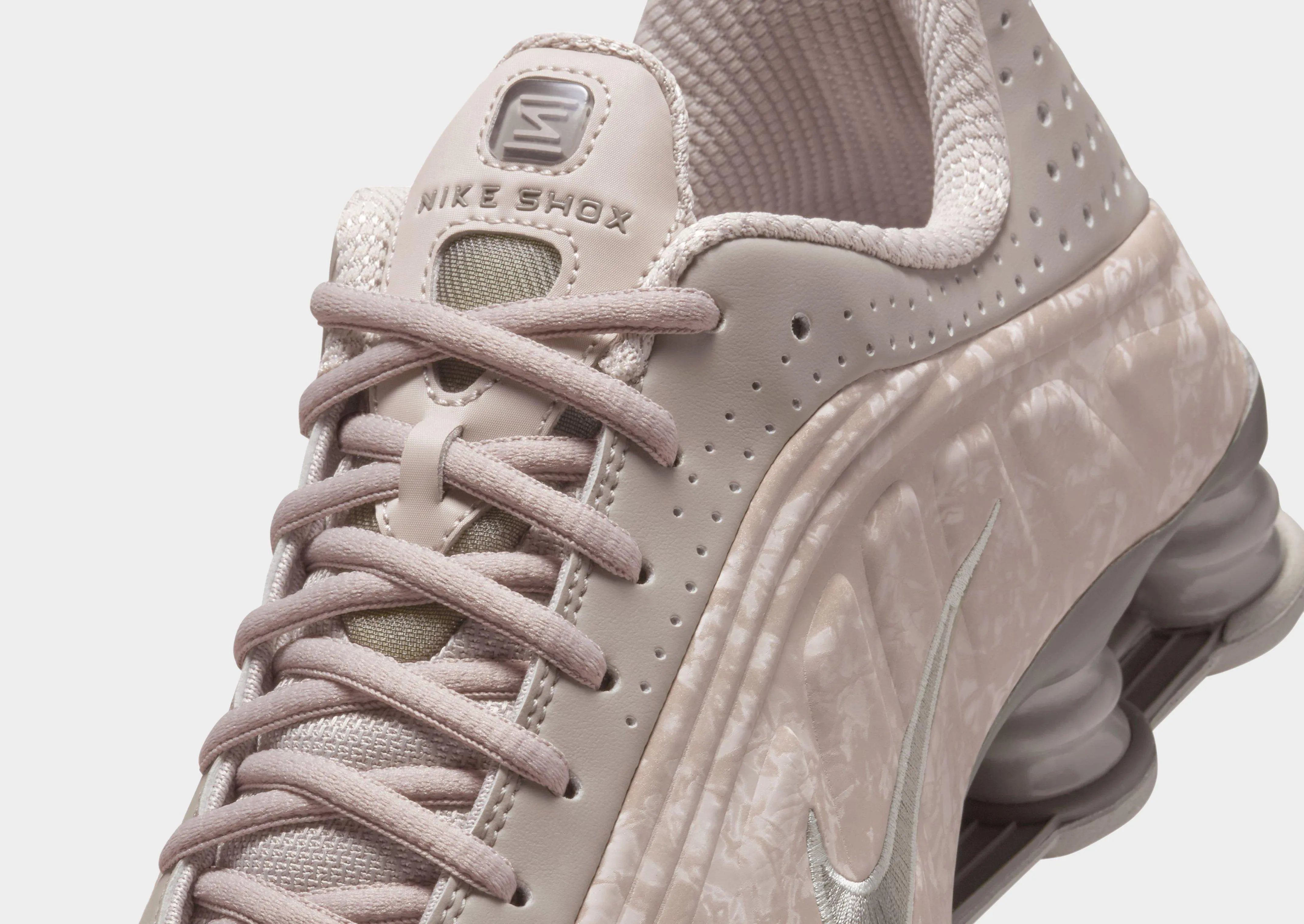 Shox R4 Women's high - performance running option arctic - themed running option