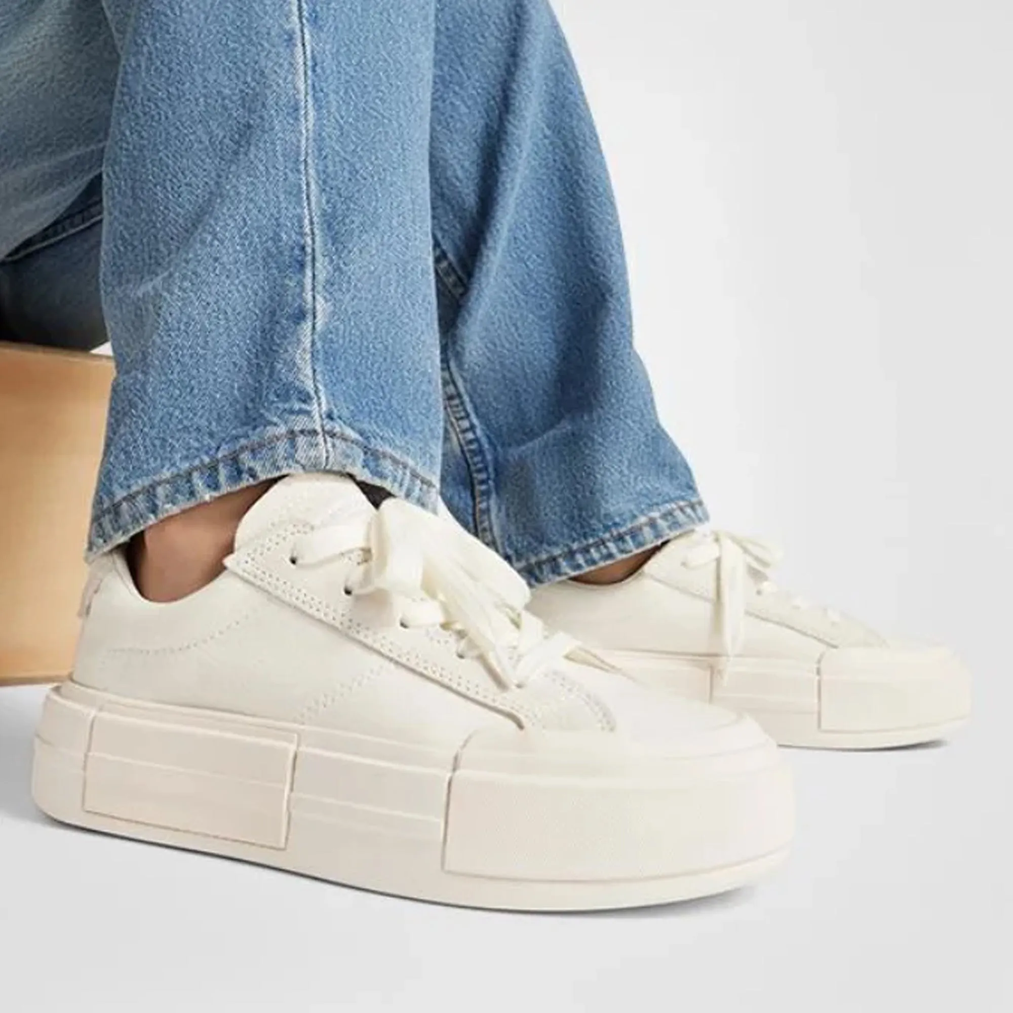 Converse | CRUISE { BEIGE Sock Like Fit Tech Sneaker Exchanges