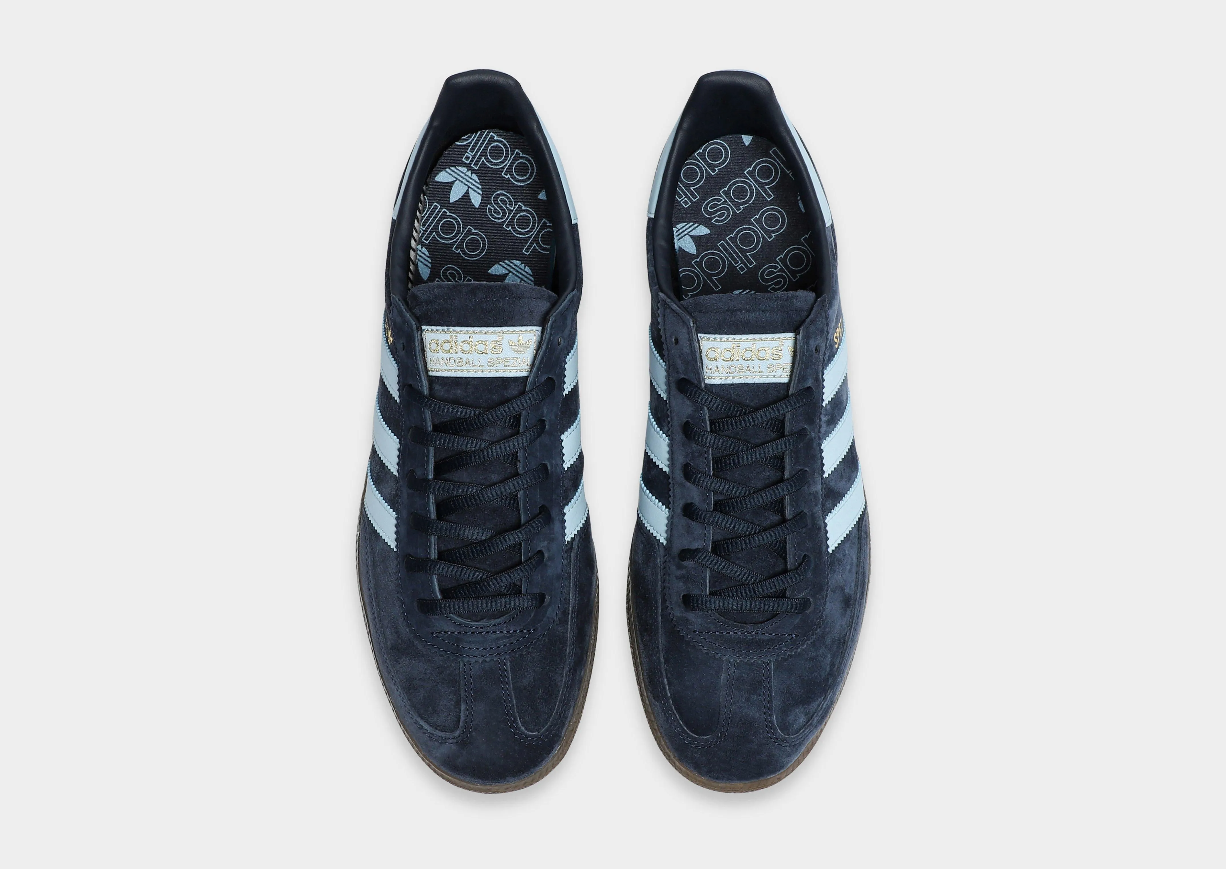 Multi directional traction Handcrafted Details Handball Spezial
