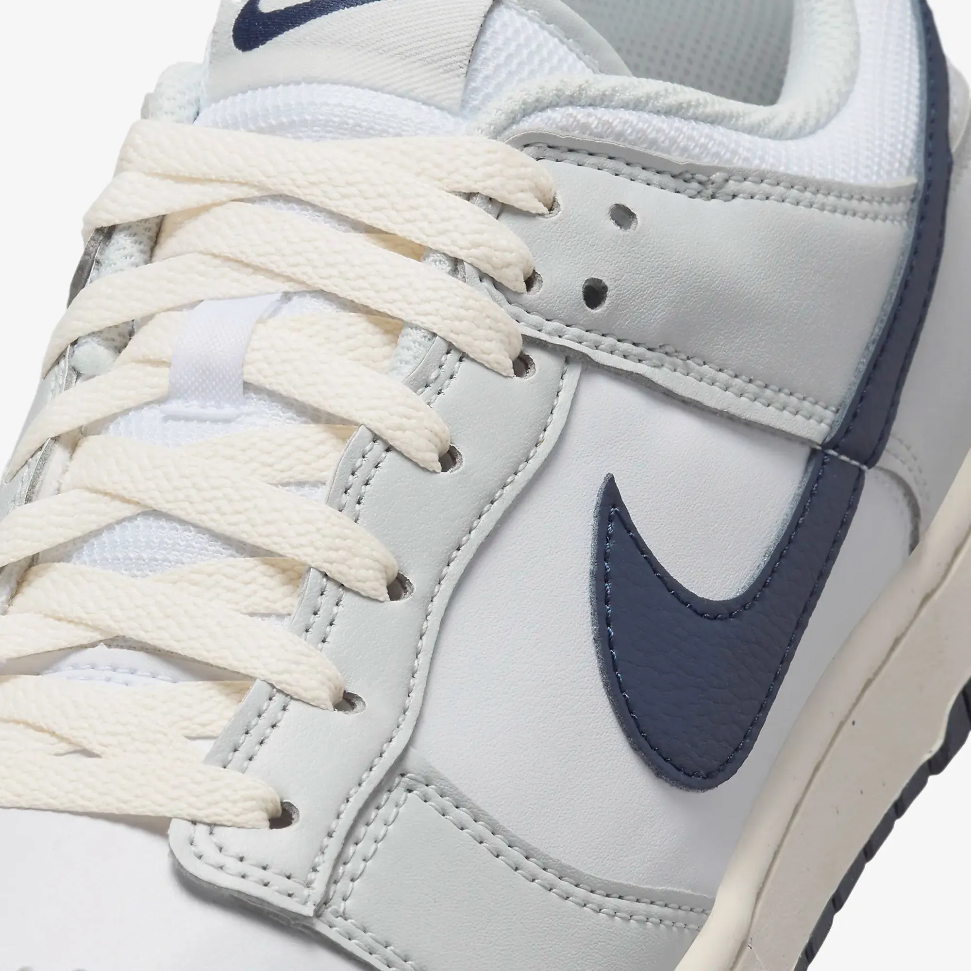 Nike | DUNK LOW  { PHOTON DUST/OBSIDIAN-WHITE-PHANTOM Urban Runner