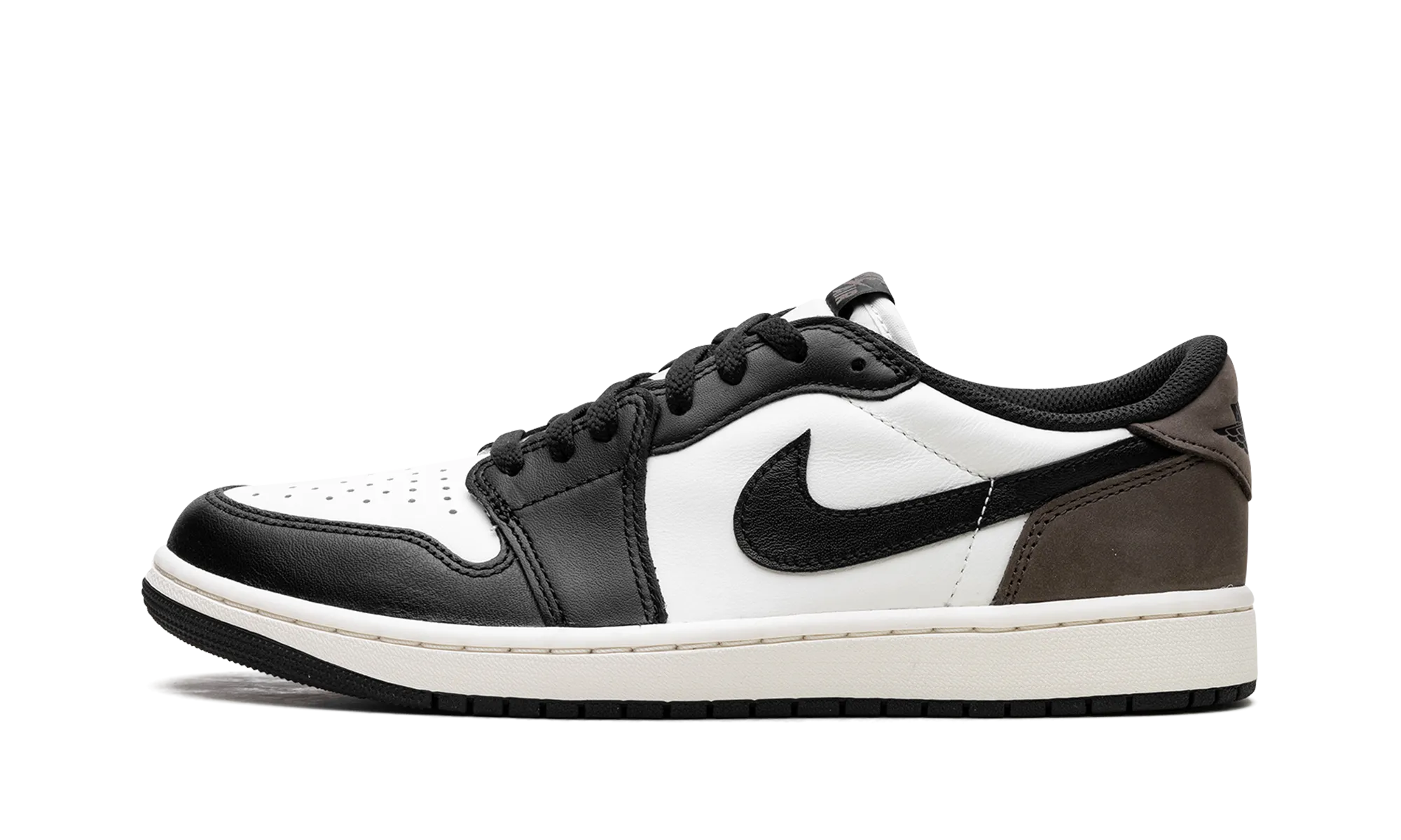 Air Jordan 1 Low OG "Mocha" Heel Lock Technology Smooth Performance