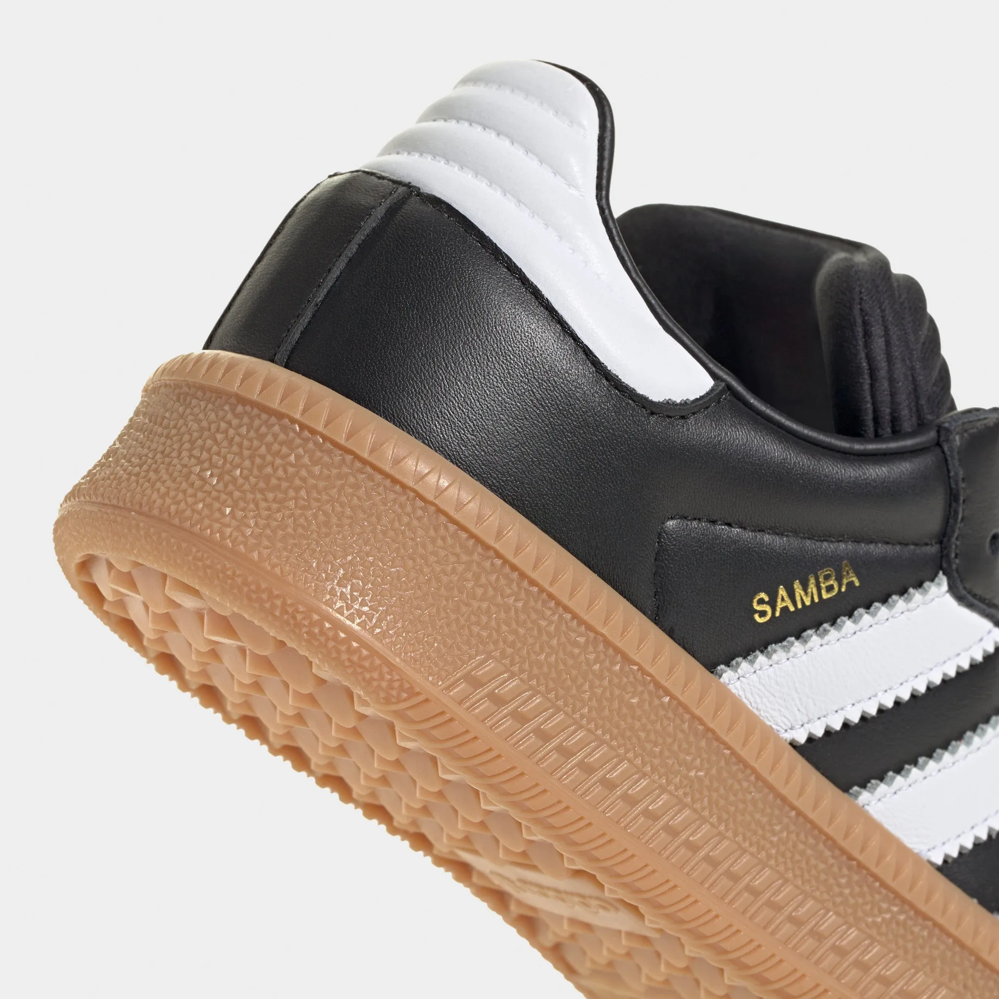 padded insole adidas Juniors' Samba XLG Core Black / Footwear White - Gum