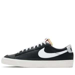 Minimal Design Nike Blazer Low '77 - Black/White