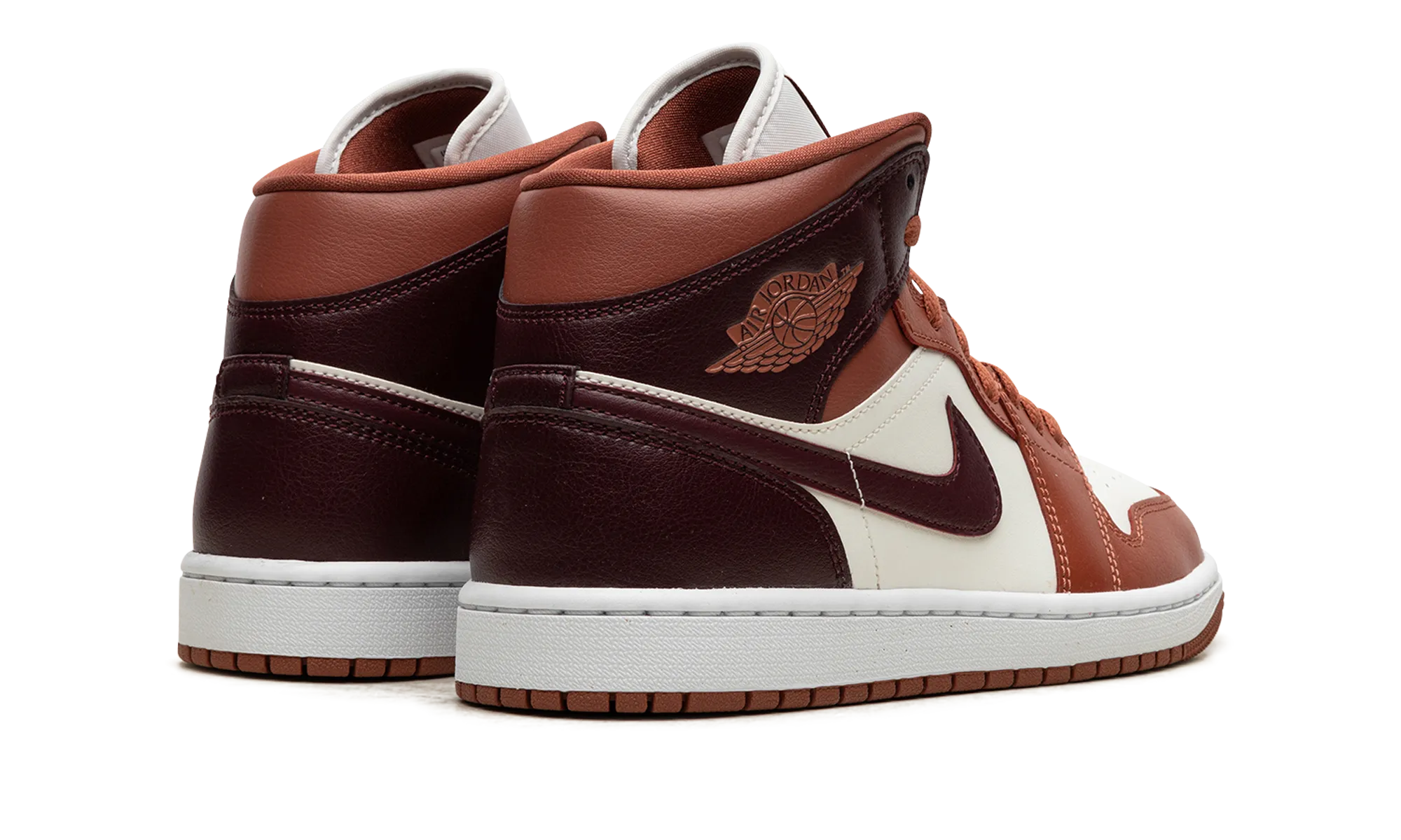 AIR JORDAN 1 MID WMNS "Sky J Orange" All Activity Built-in wear
