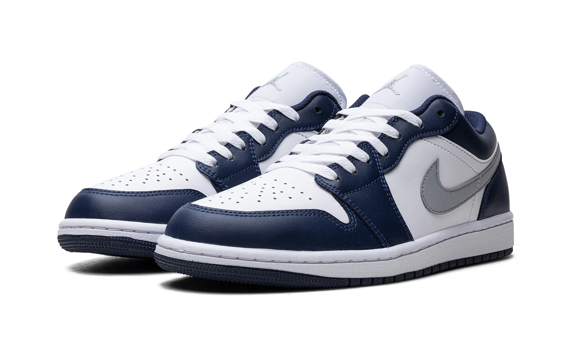 Smart Chic Air Jordan 1 "Midnight Navy"