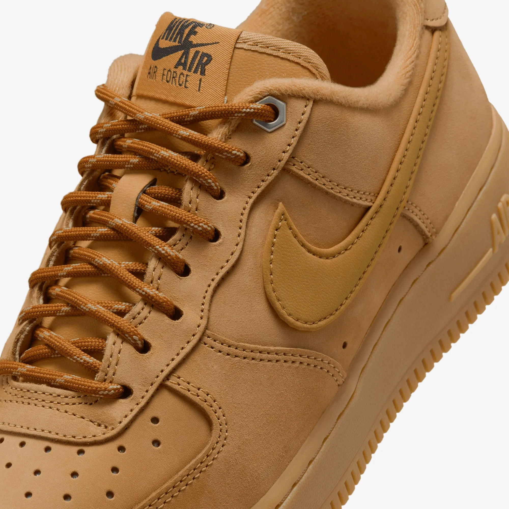 NIKE | AIR FORCE 1 '07 { FLAX/WHEAT-GUM LIGHT BROWN-BLACK Trend-setting arch Comfort Padding