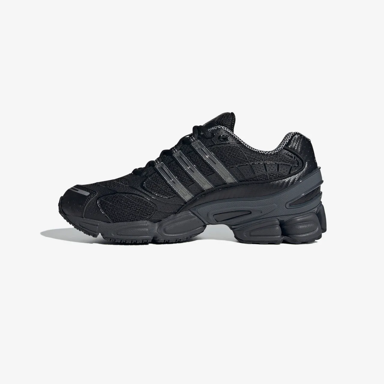 Ozweego Pro Iconic shock absorption