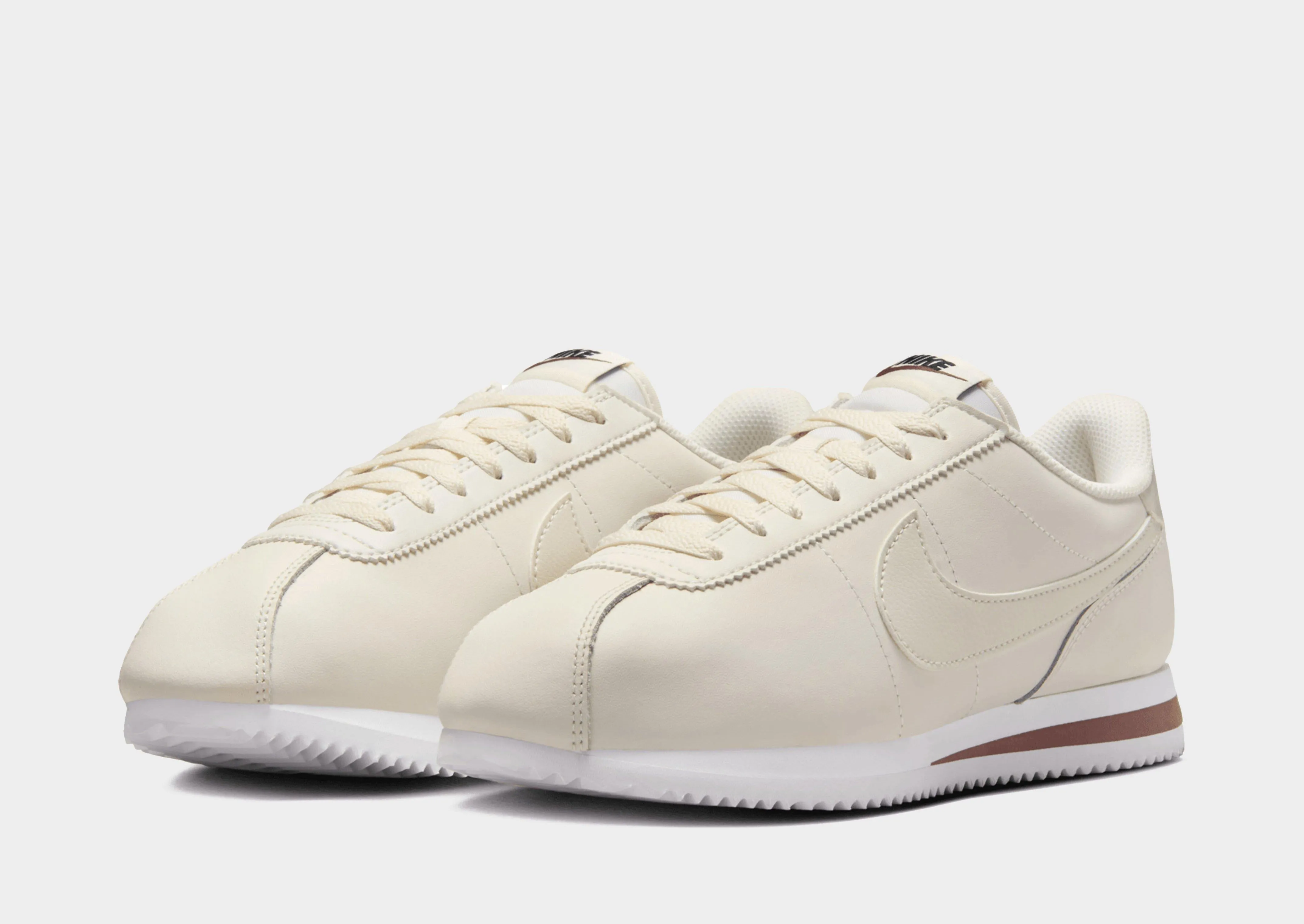 soccer - field running shoes Moisture Management Cortez Leather Women's
