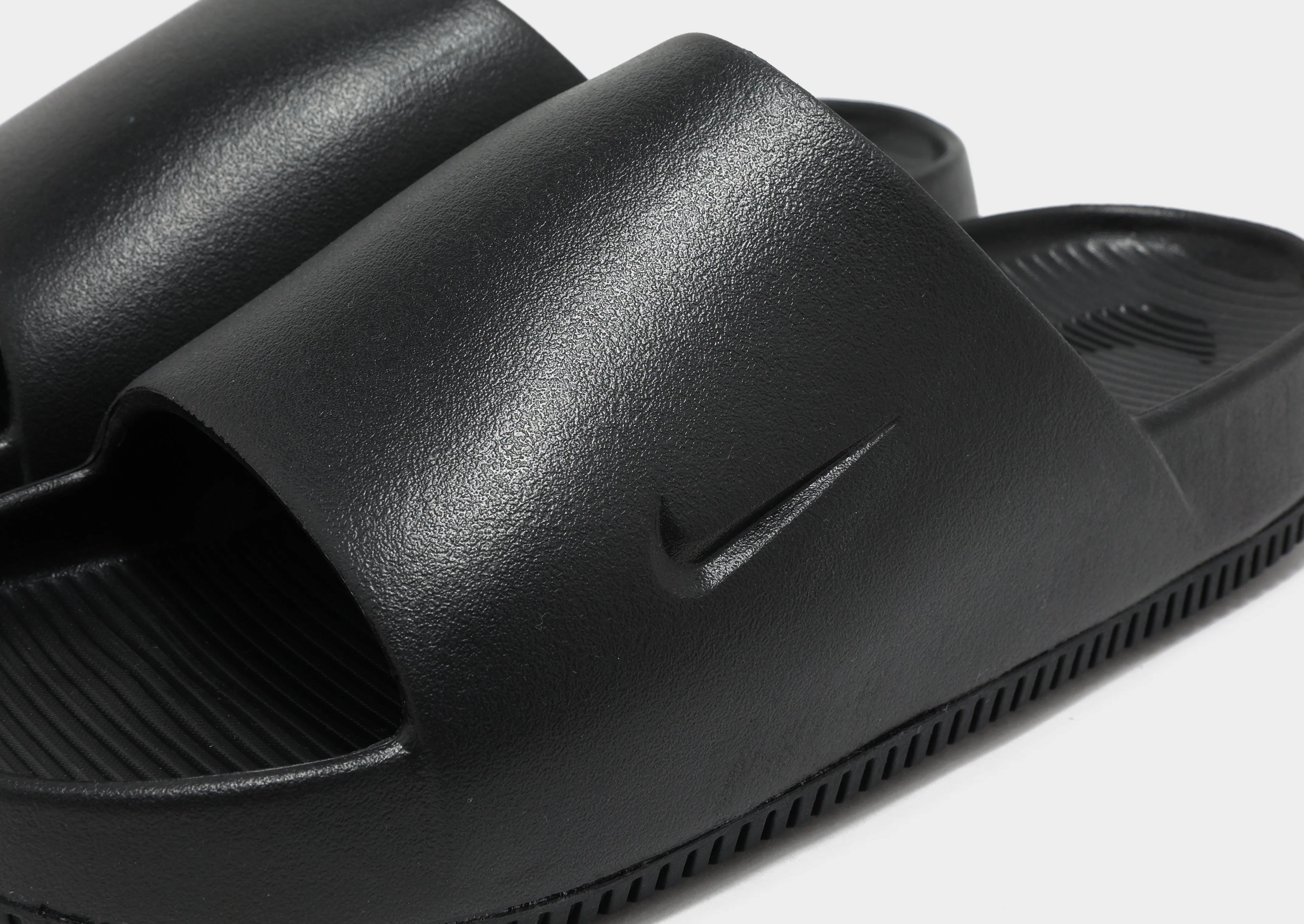 Calm Slides night - wear shoes professional athlete shoes